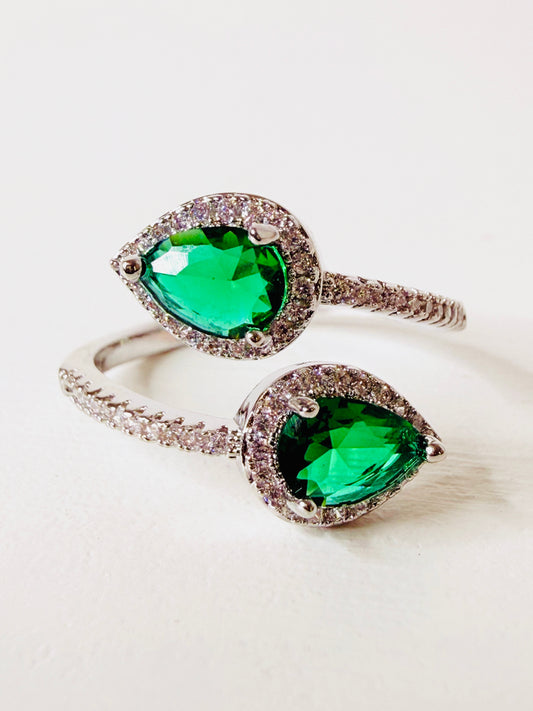 Anello contrariè goccia verde smeraldo