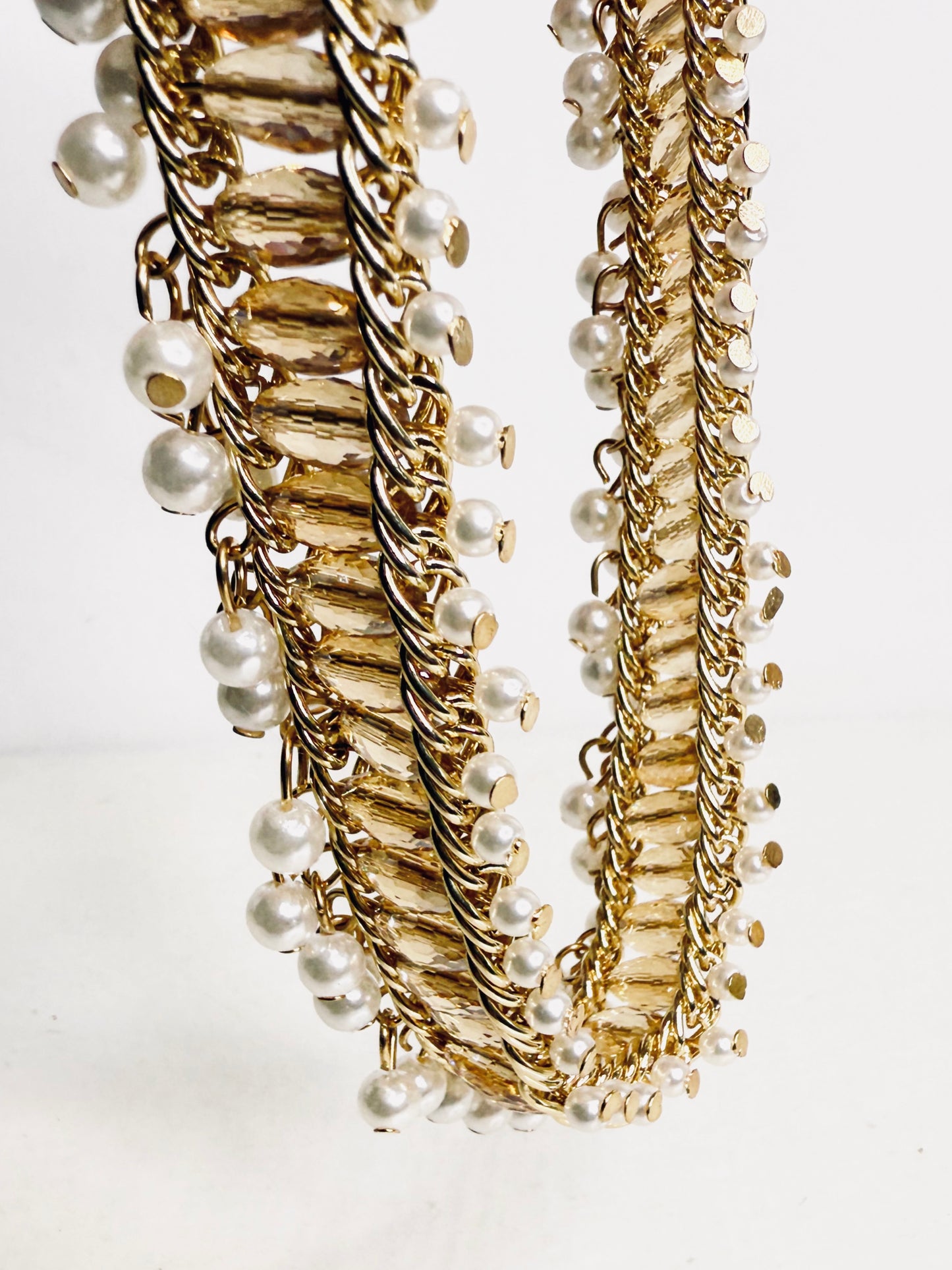 Collana con perle e perline