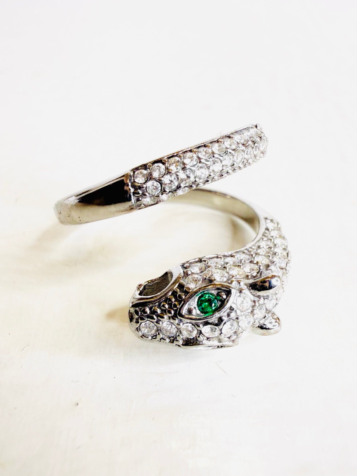 Anello serpente e strass