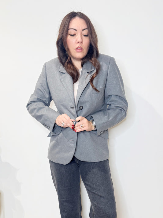 Giacca grigia dritta