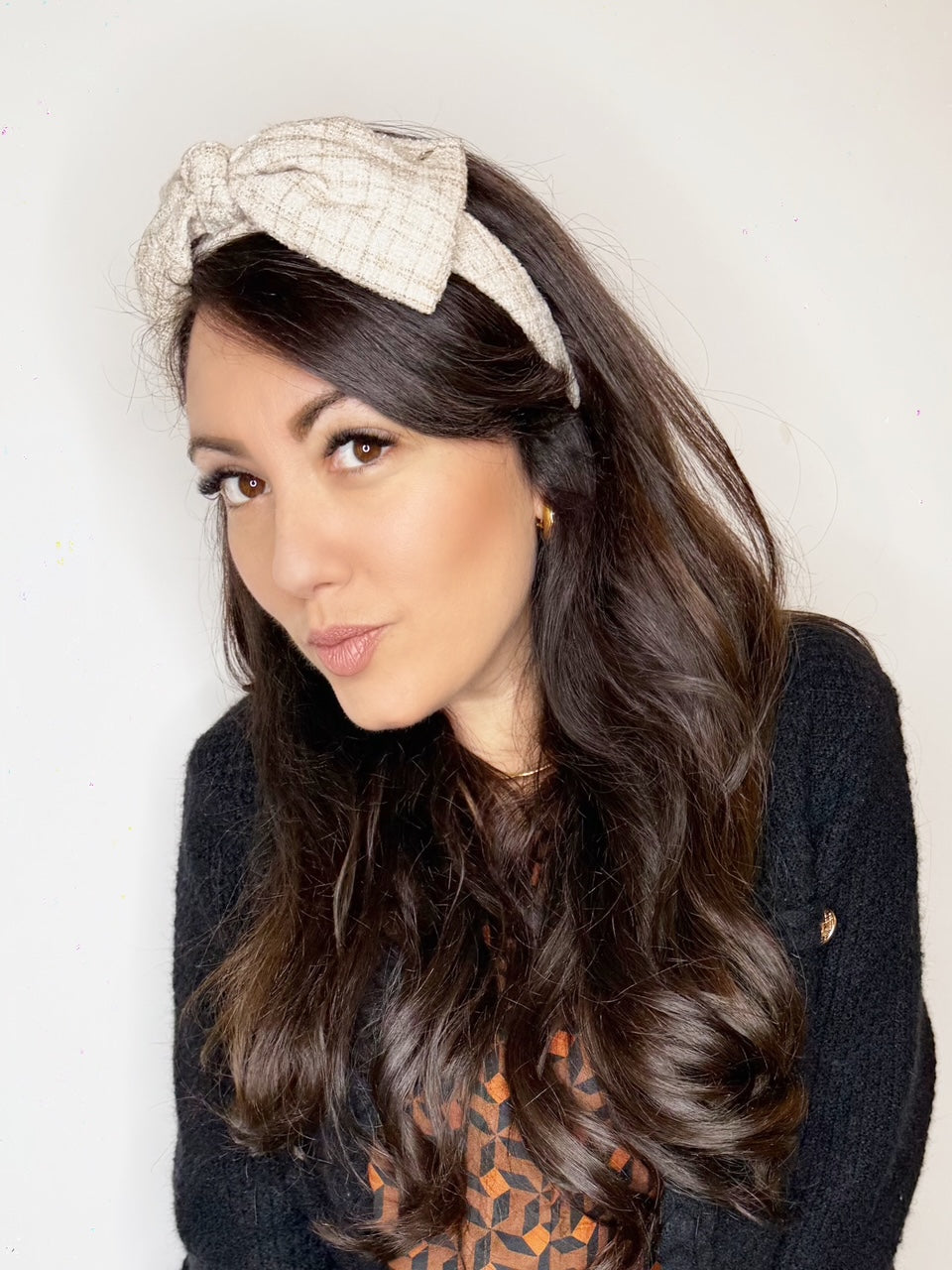 Cerchietto bon ton in tweed beige