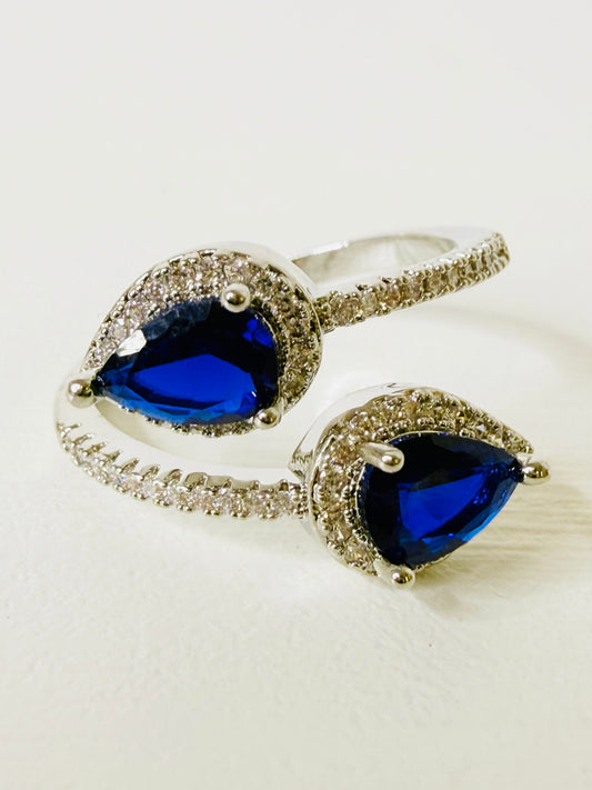 Anello contrariè zaffiri a goccia