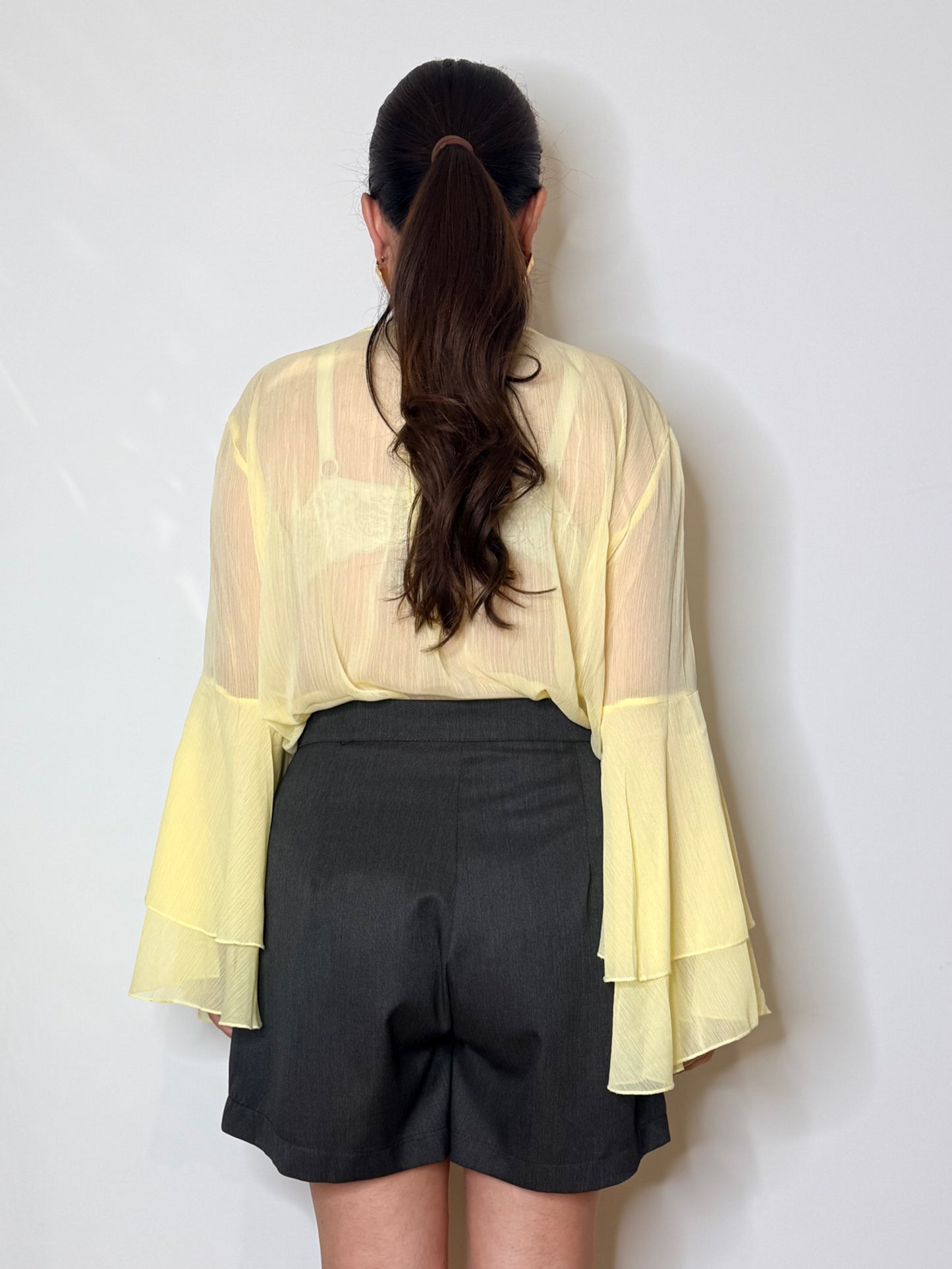 Blusa in georgette con volant