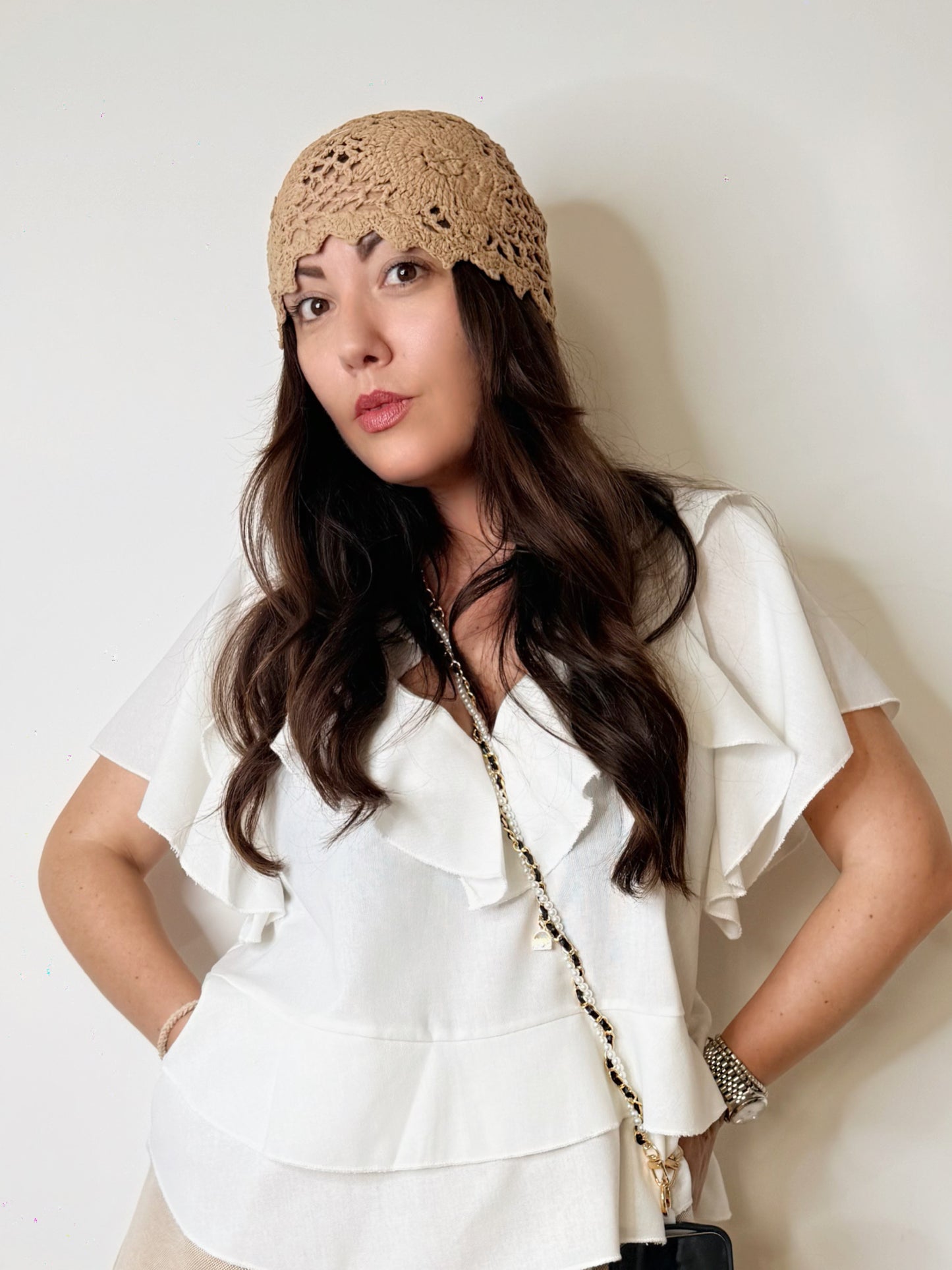 Cappello in crochet camel