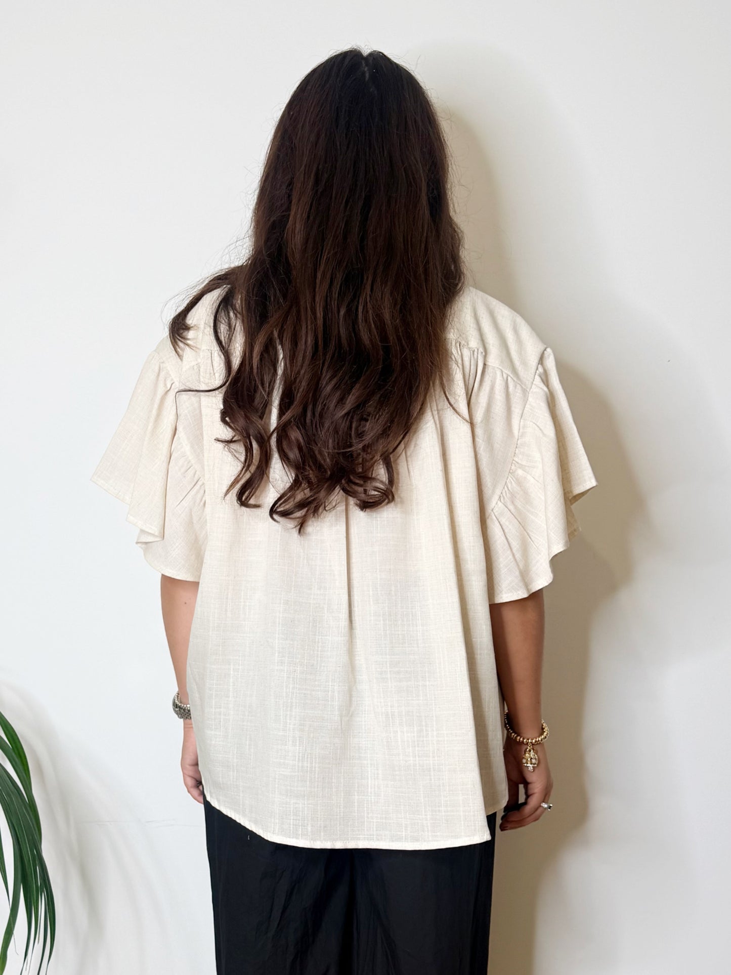 Blusa in misto lino con maniche a farfalla
