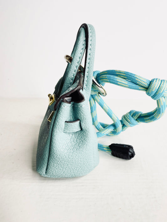 Charm per borsa azzurro