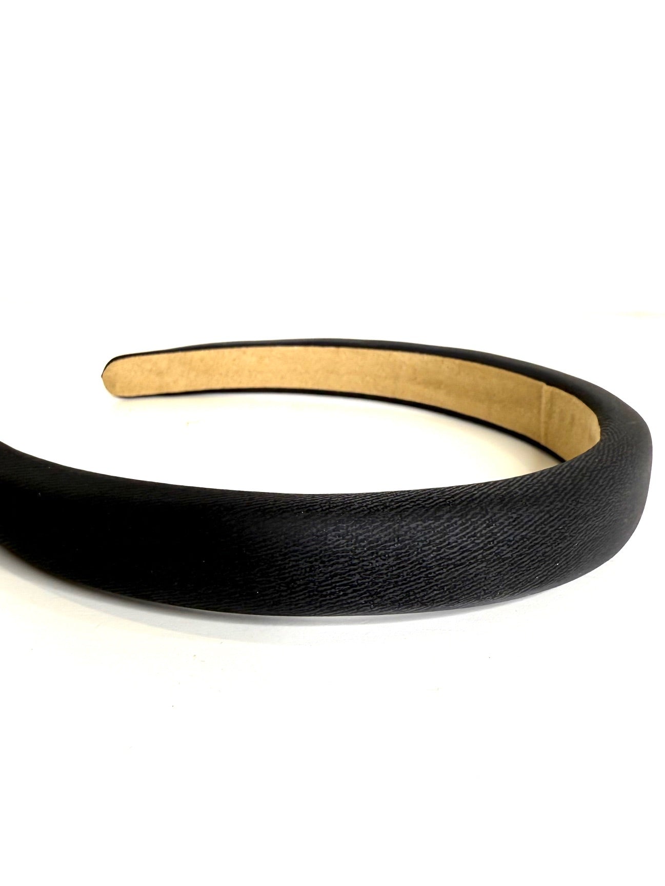 Cerchietto in simil pelle nero