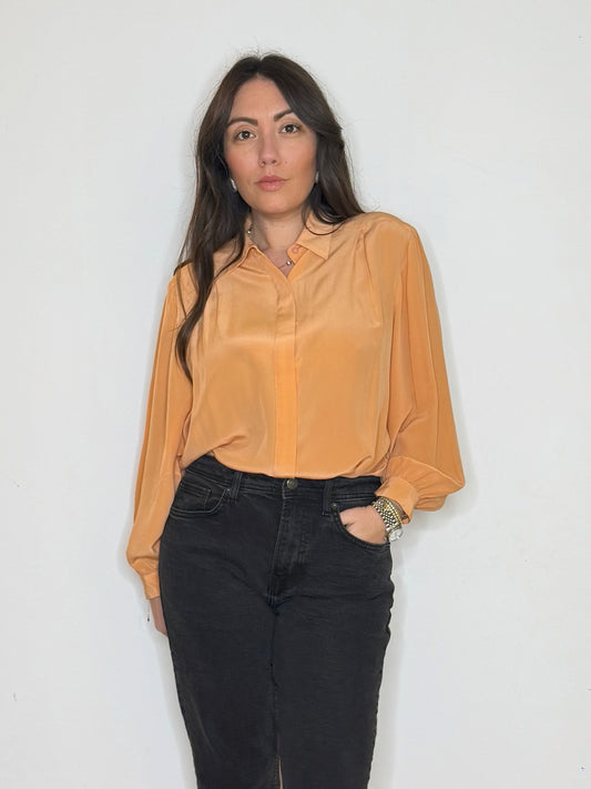 Camicia in seta albicocca