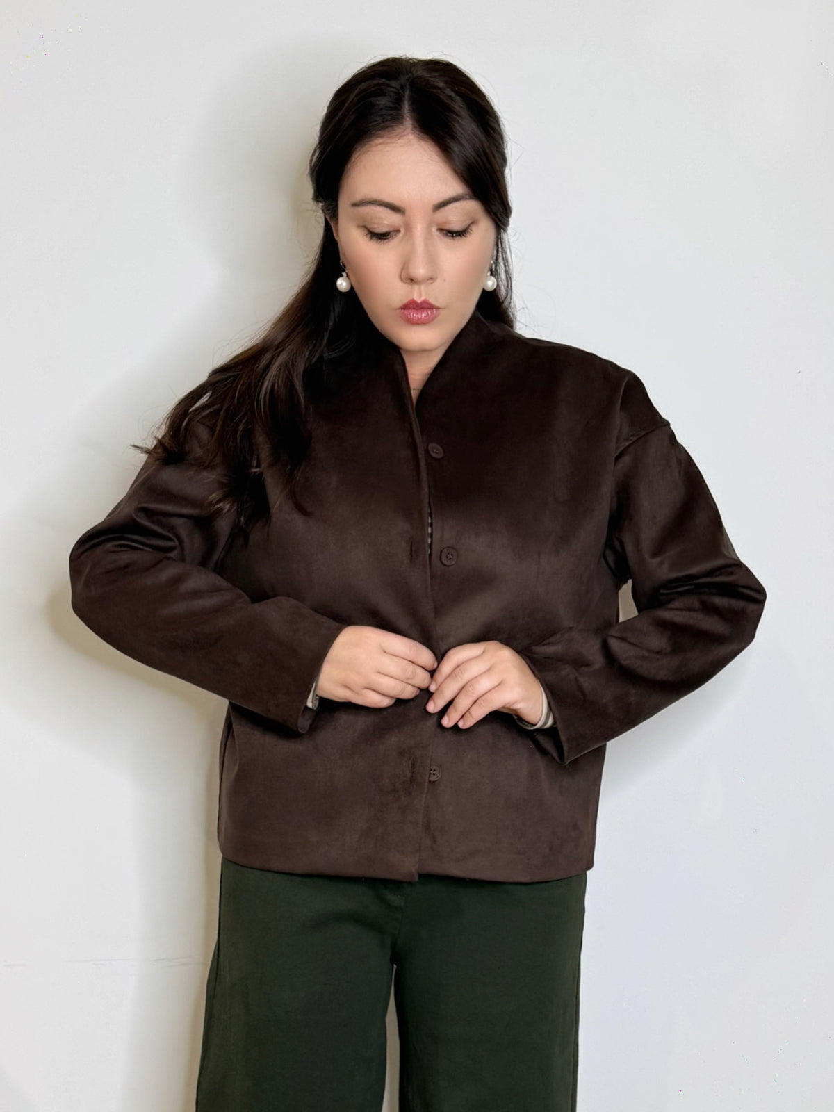 Giacca corta in suede sintetico