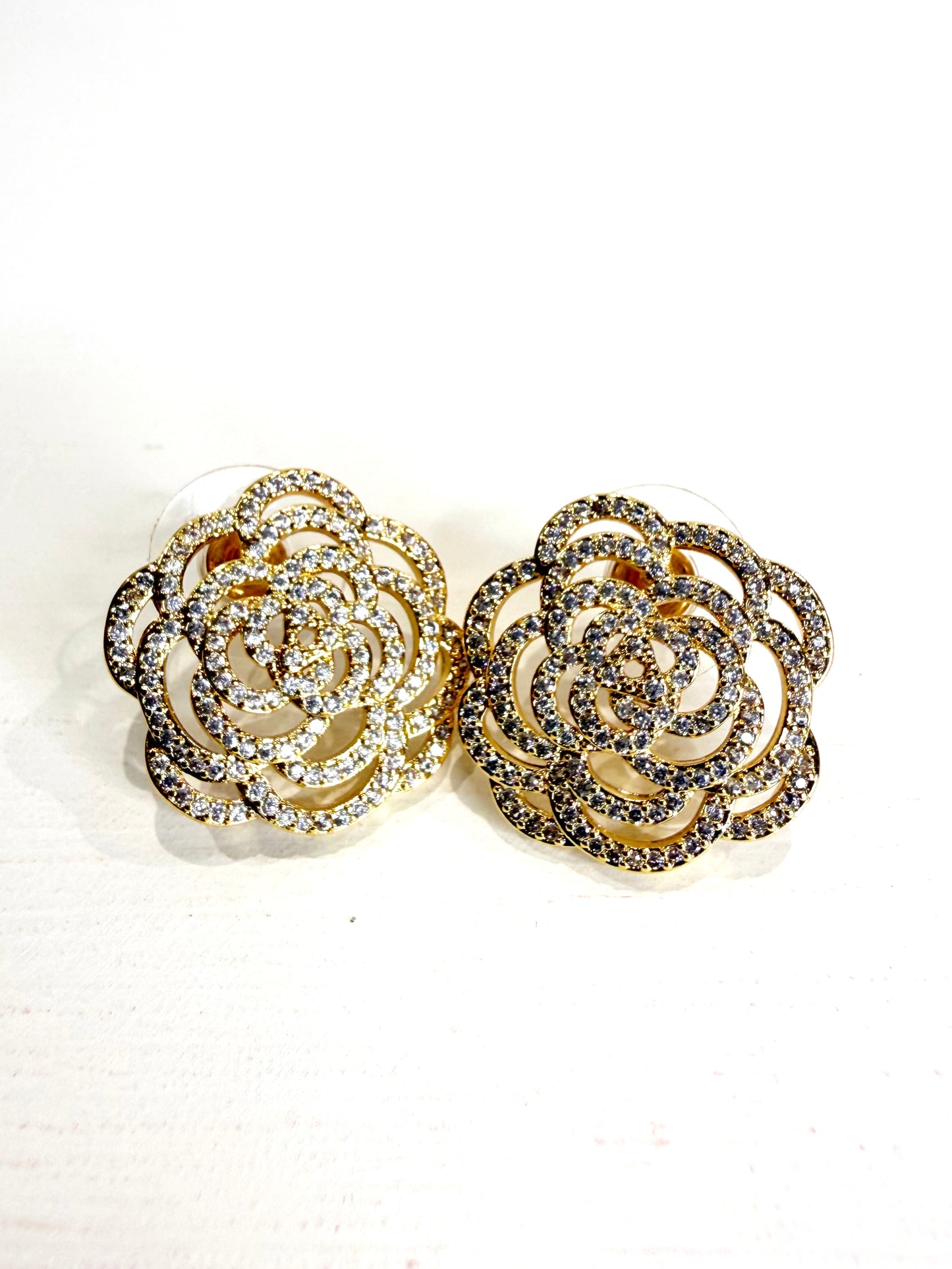 Orecchini camelia gold