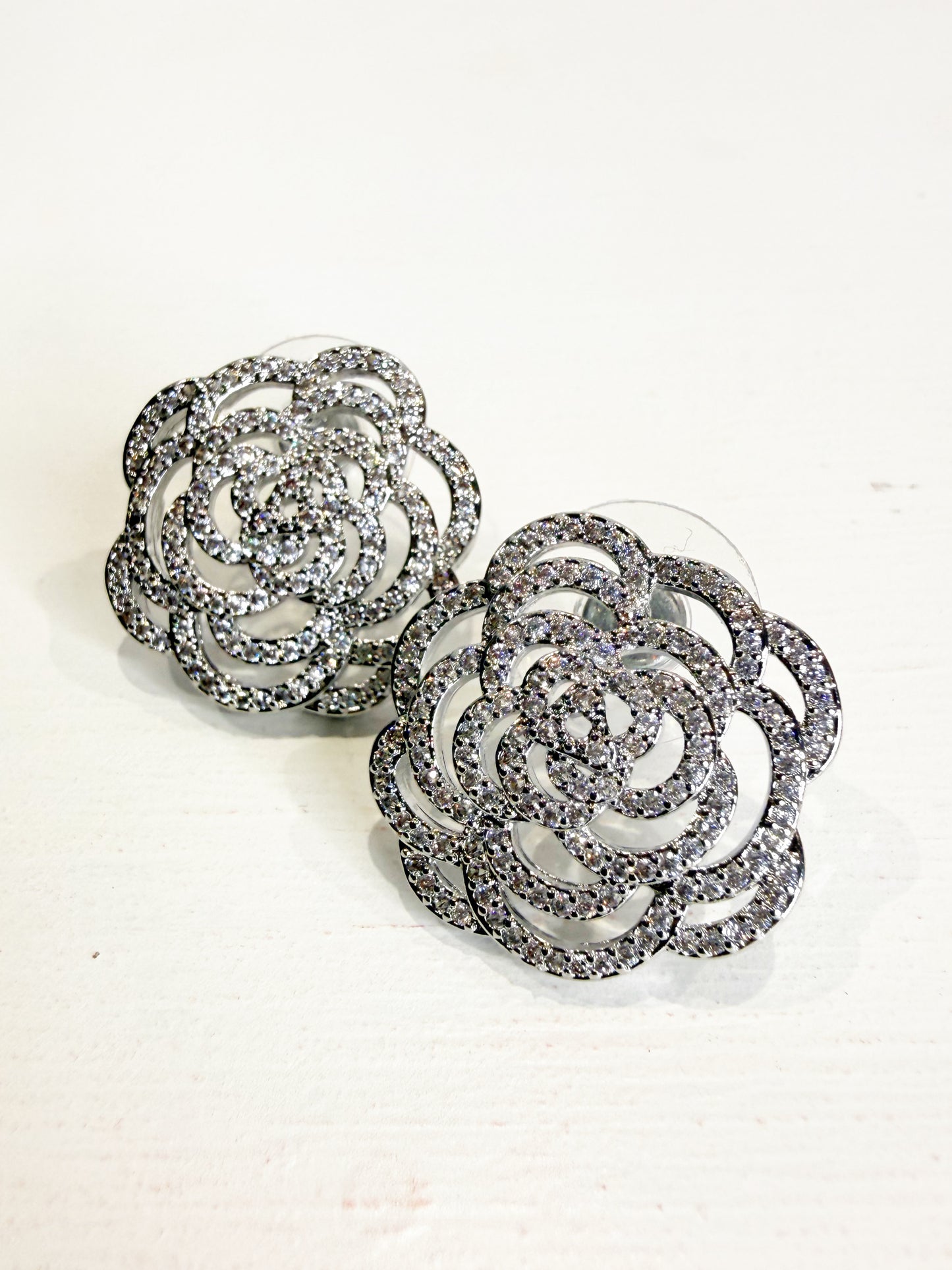 Orecchini camelia silver