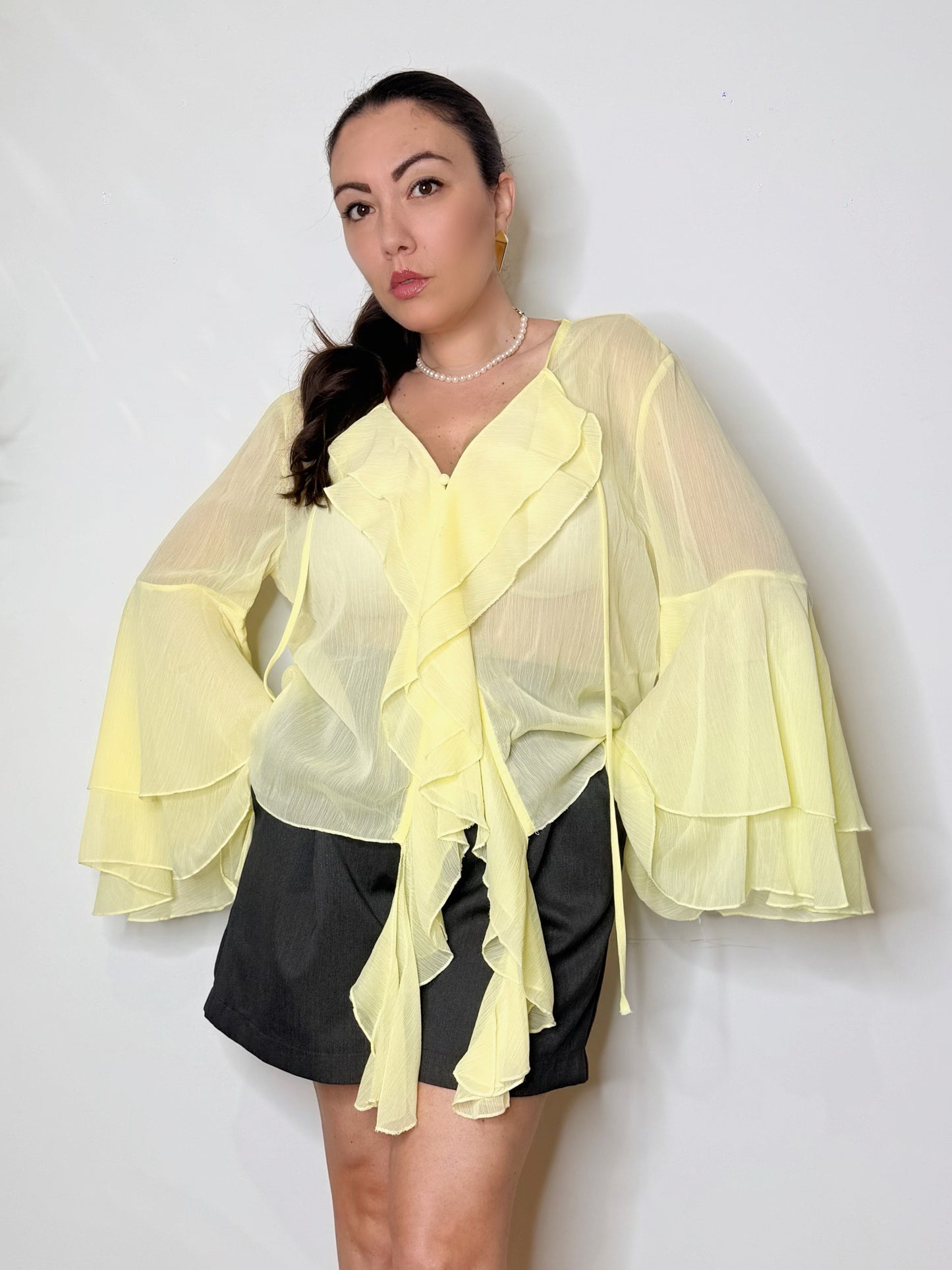 Blusa in georgette con volant