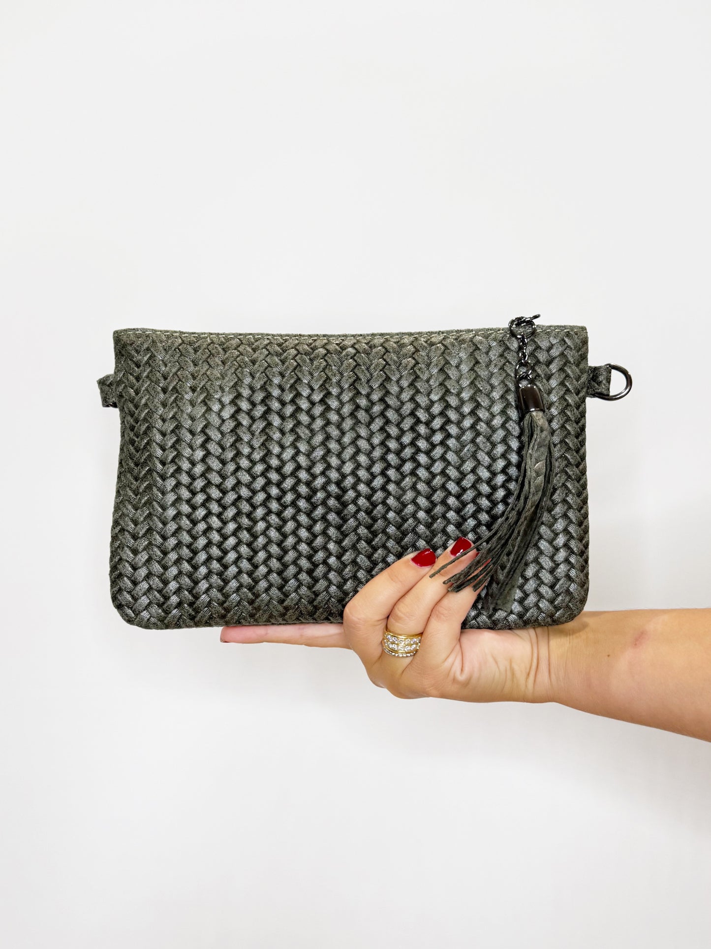 Pochette in pelle intrecciata verde