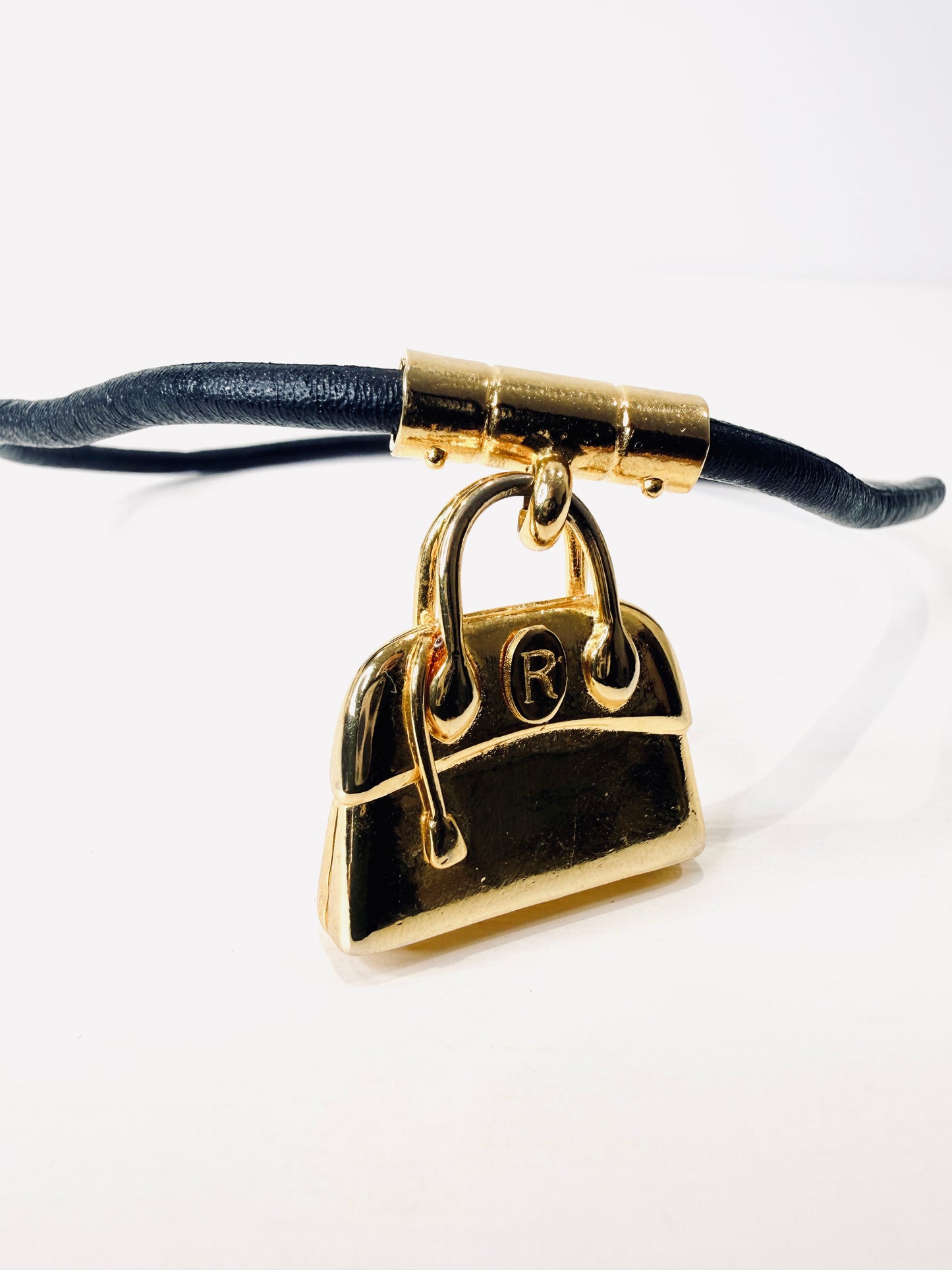 Collana con ciondolo borsetta