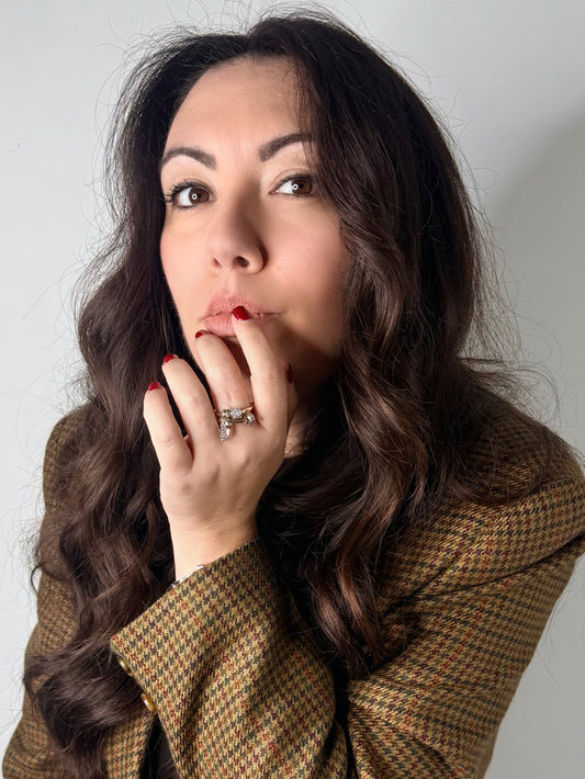 Anello doppia fascia con catena