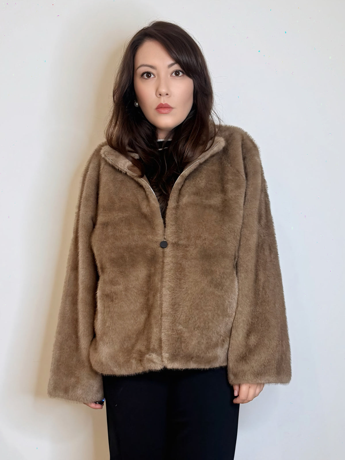 Eco pelliccia corta nocciola con zip