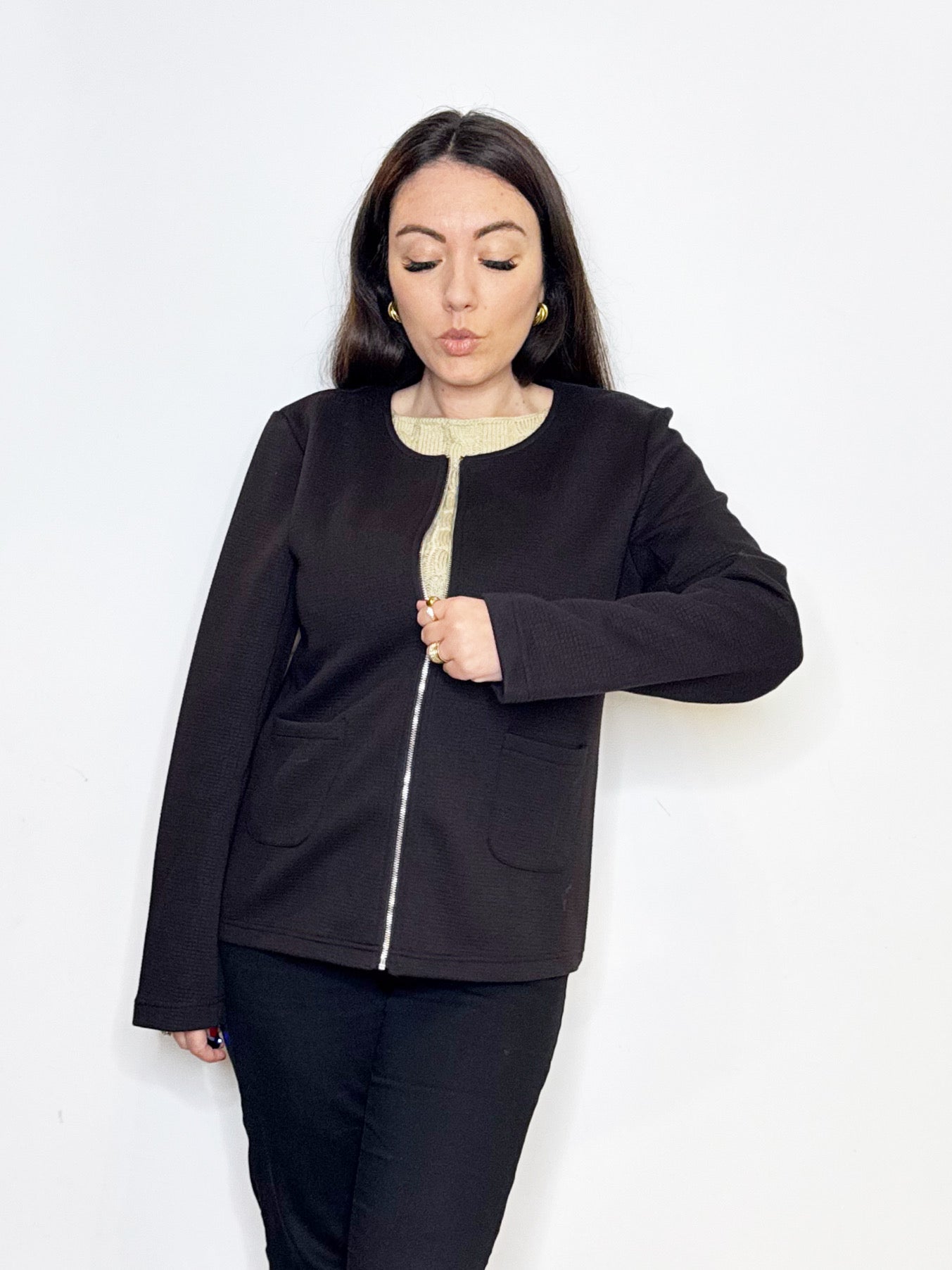 Giacca nera con zip