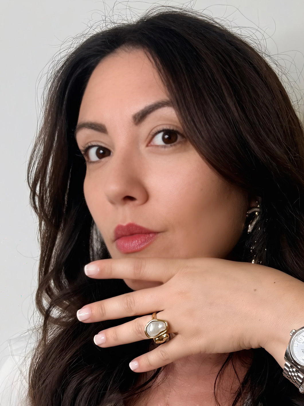 Anello perla asimmetrica