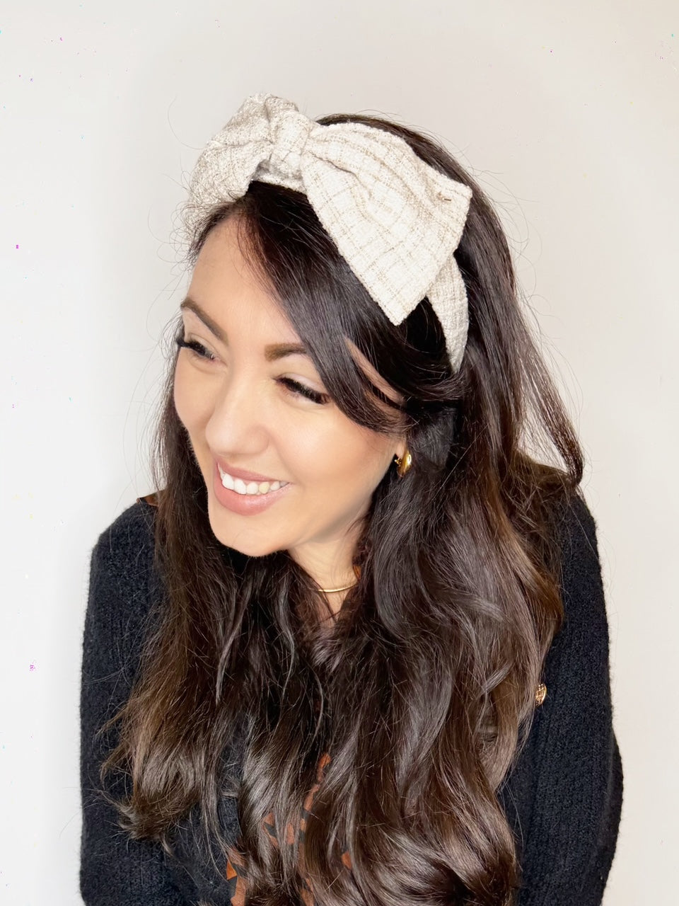 Cerchietto bon ton in tweed beige