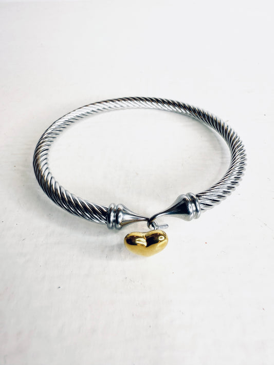 Bracciale semirigido con cuore