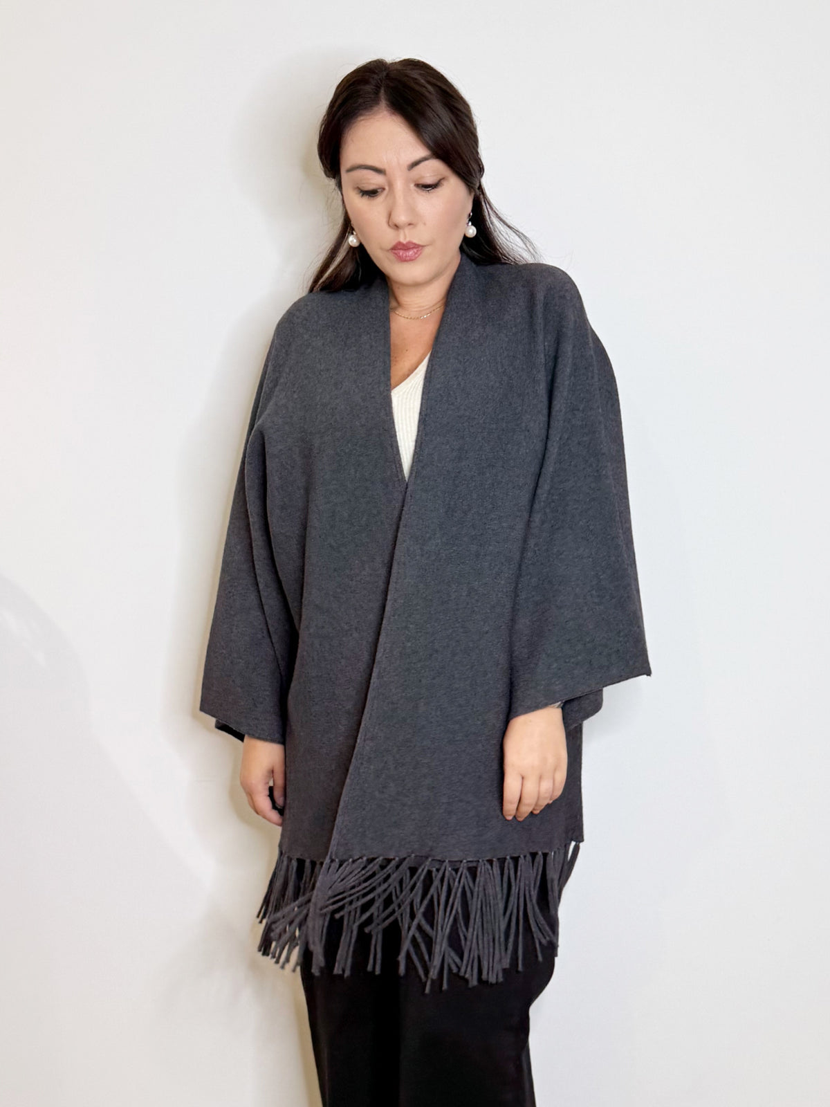 Cardigan con frange grigio