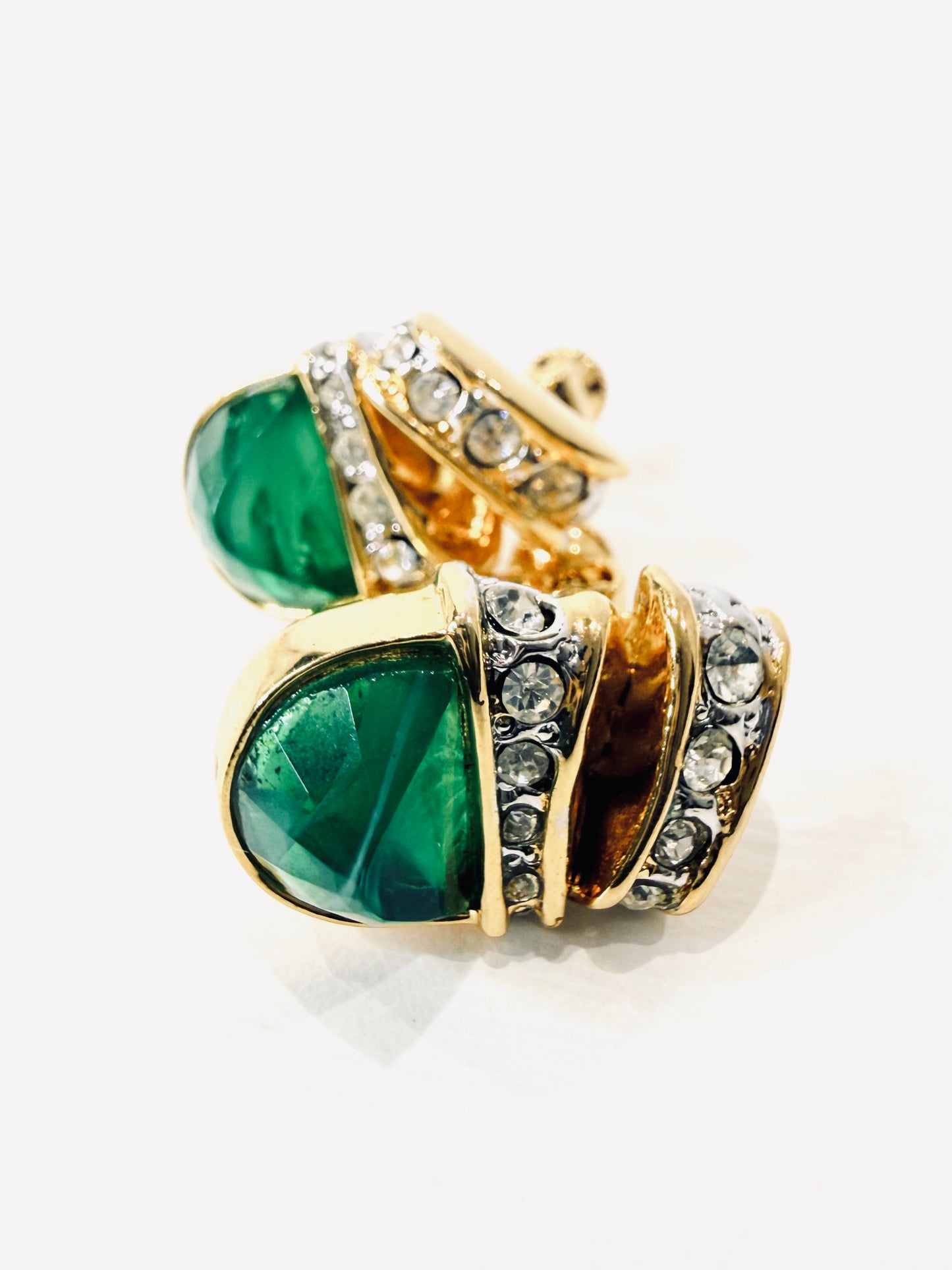 Orecchini vintage con gemma verde