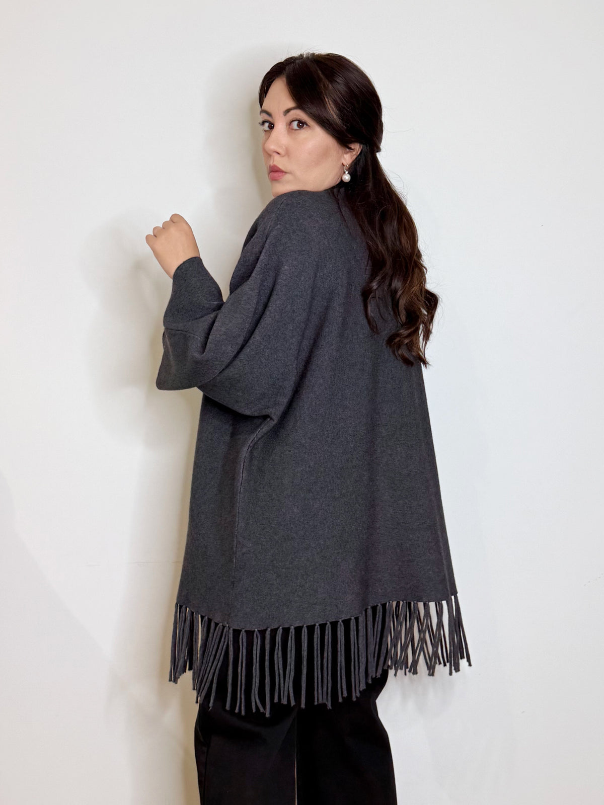Cardigan con frange grigio