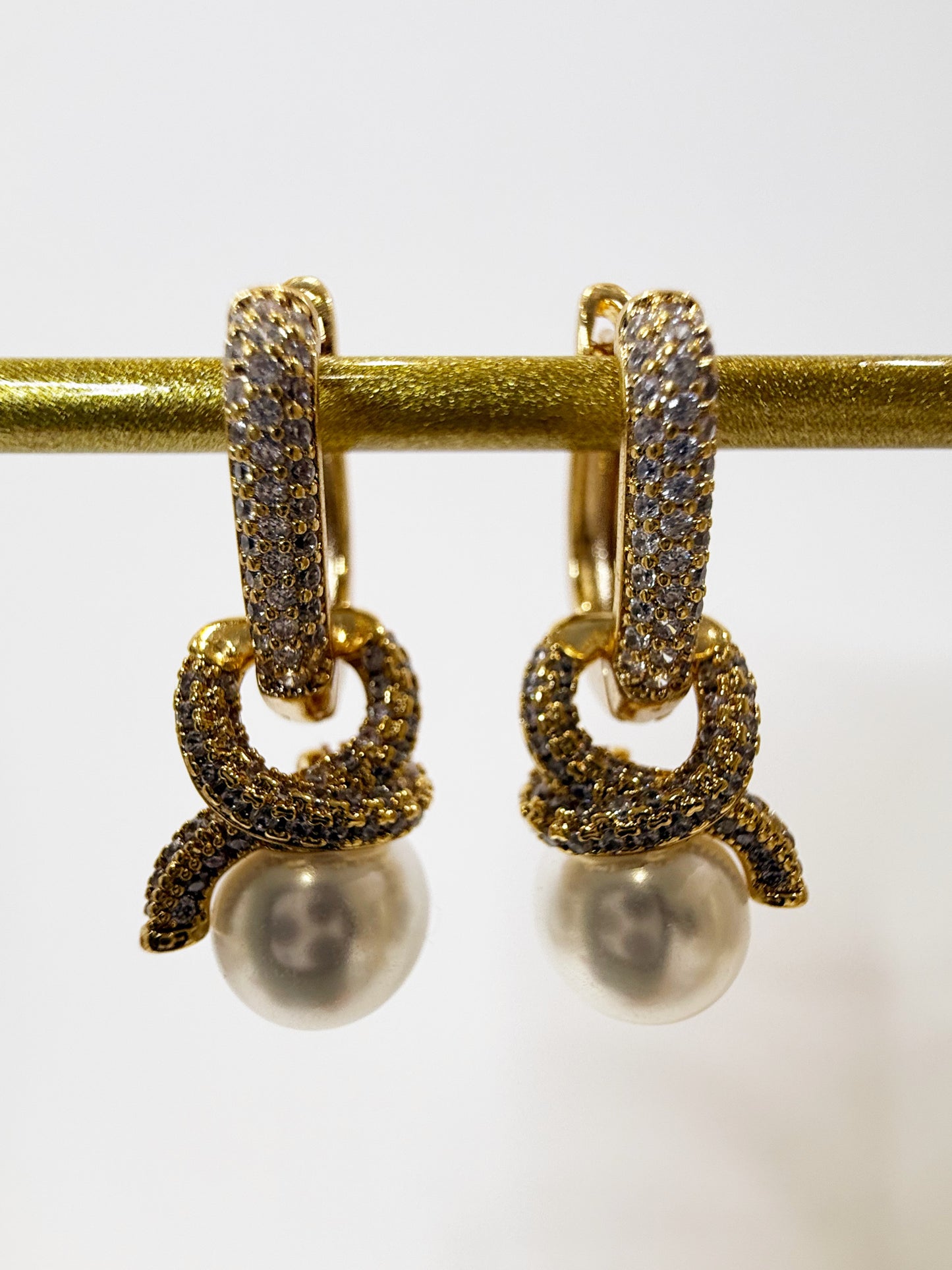 Orecchini strass e perla gold