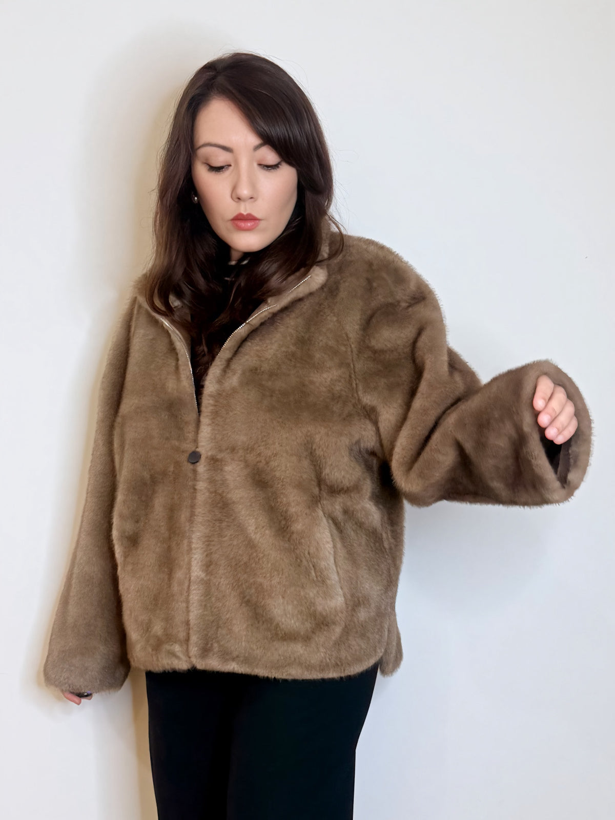 Eco pelliccia corta nocciola con zip