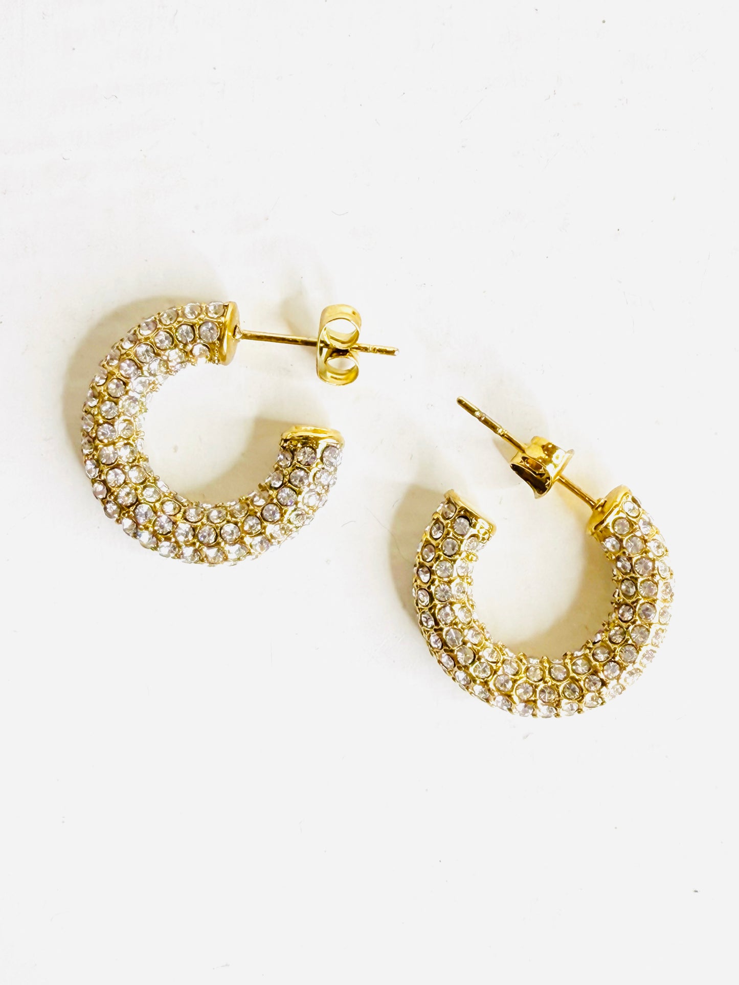 Orecchini cerchietti e strass