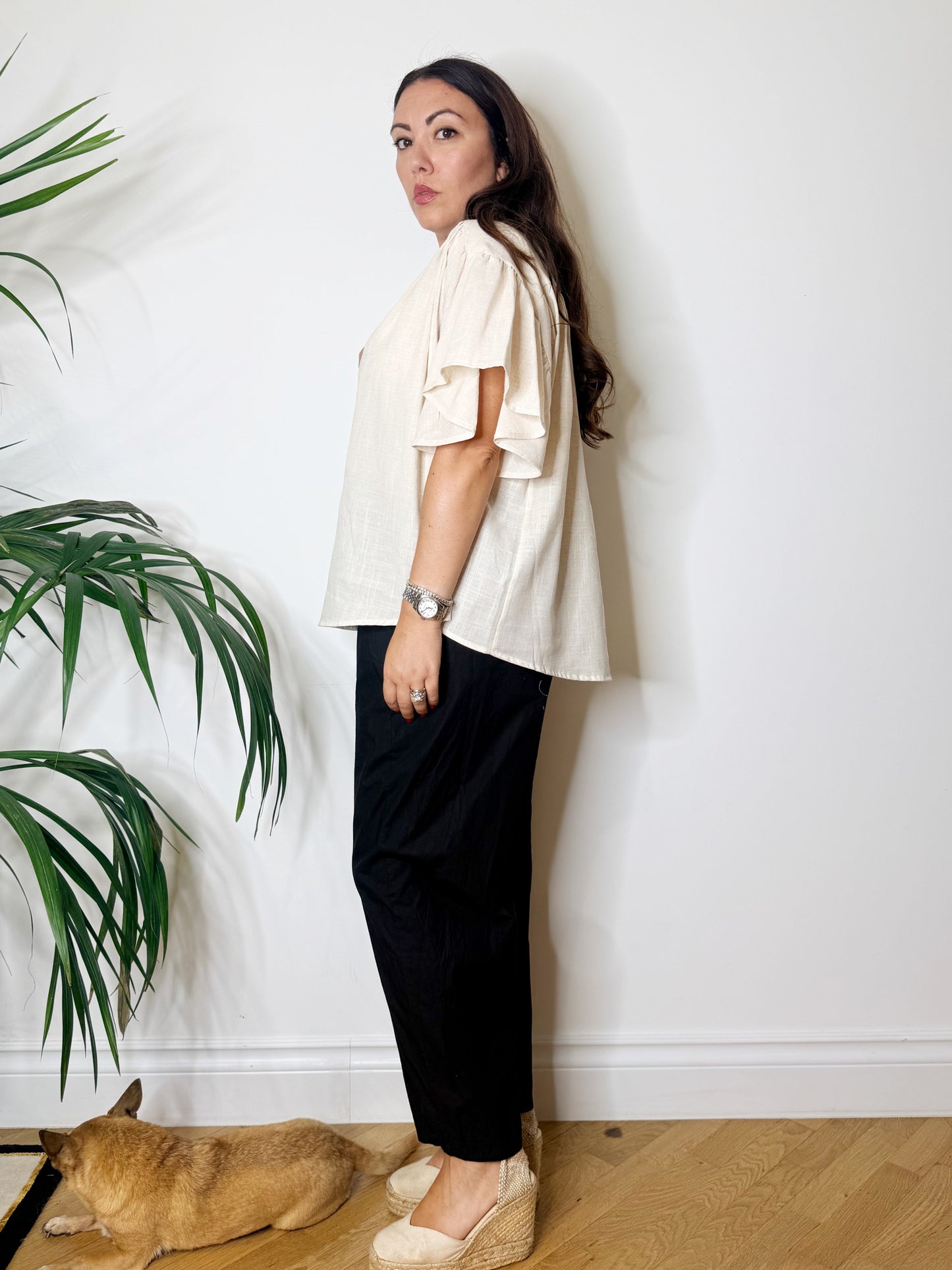 Blusa in misto lino con maniche a farfalla