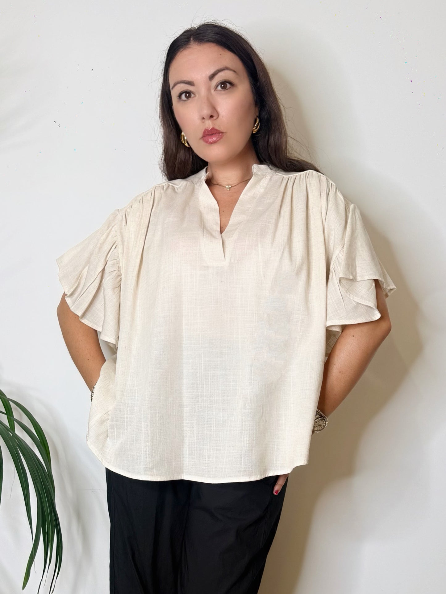 Blusa in misto lino con maniche a farfalla