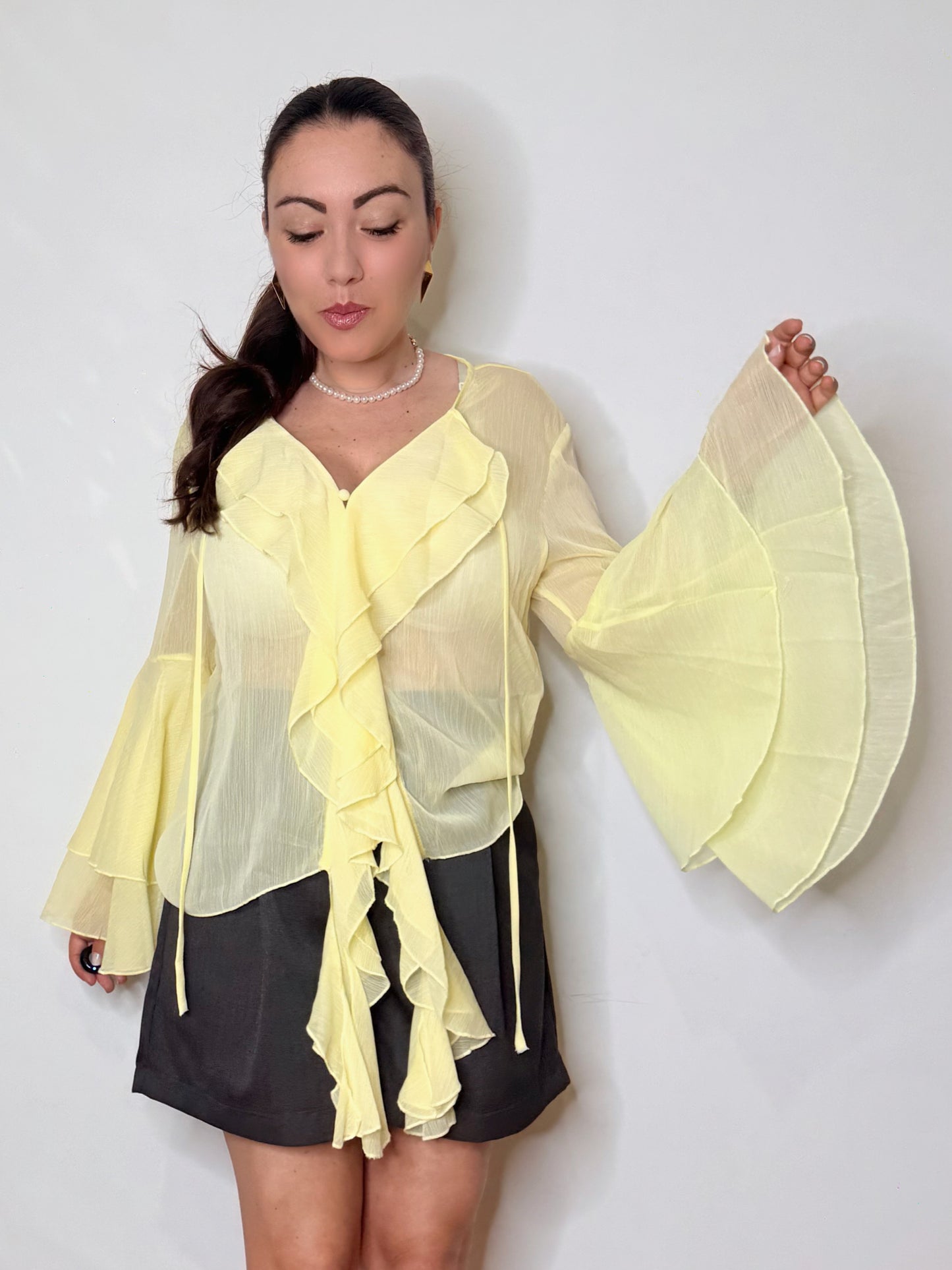 Blusa in georgette con volant