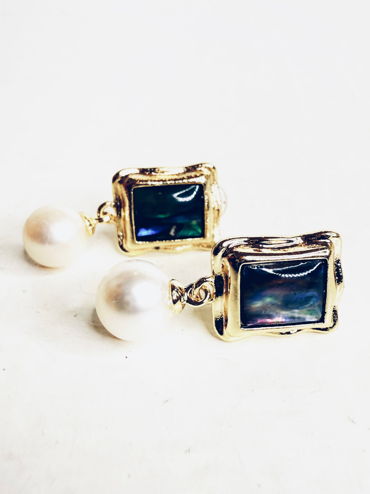 Orecchini con labradorite e perle