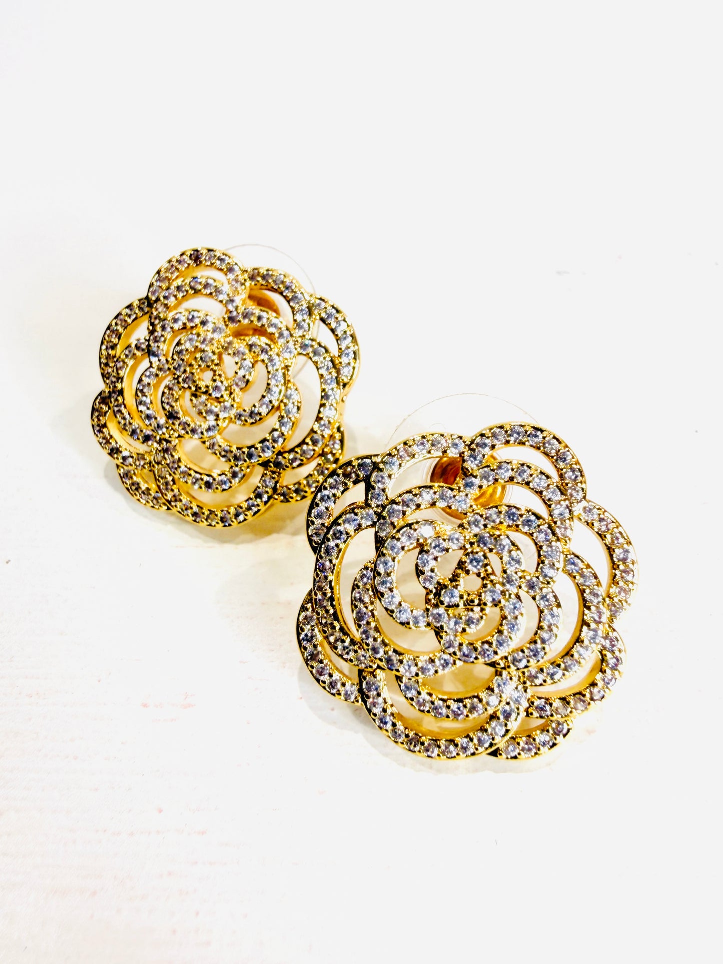 Orecchini camelia gold