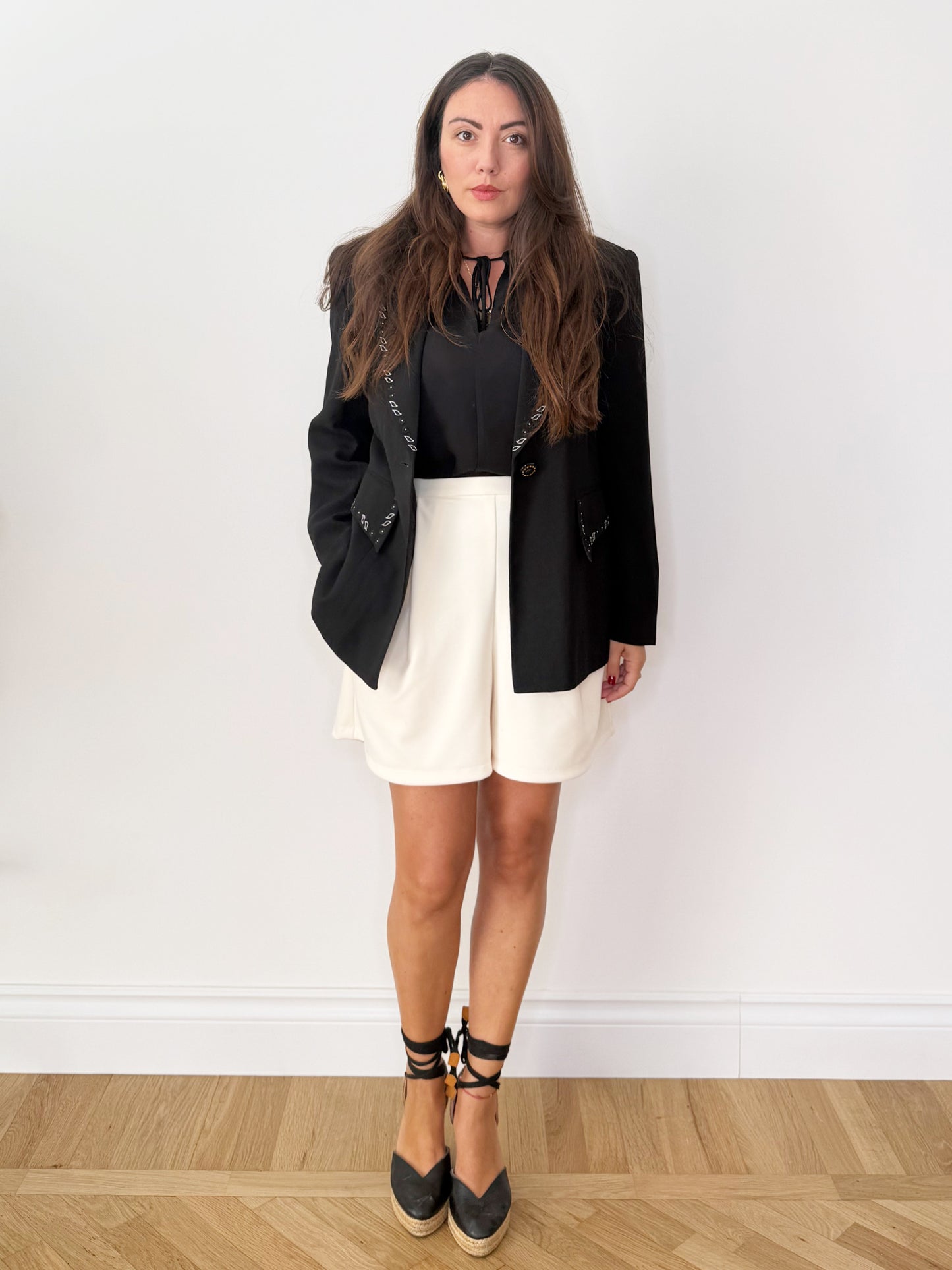 Shorts avorio La Poetessa