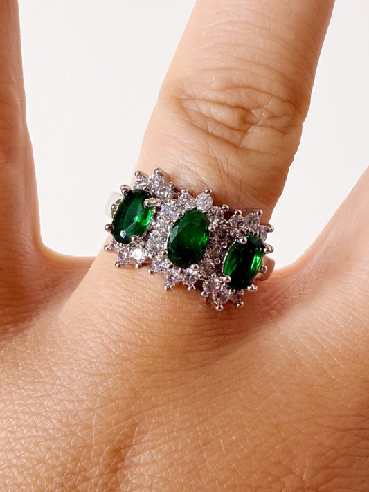 Anello Trilogy verde smeraldo