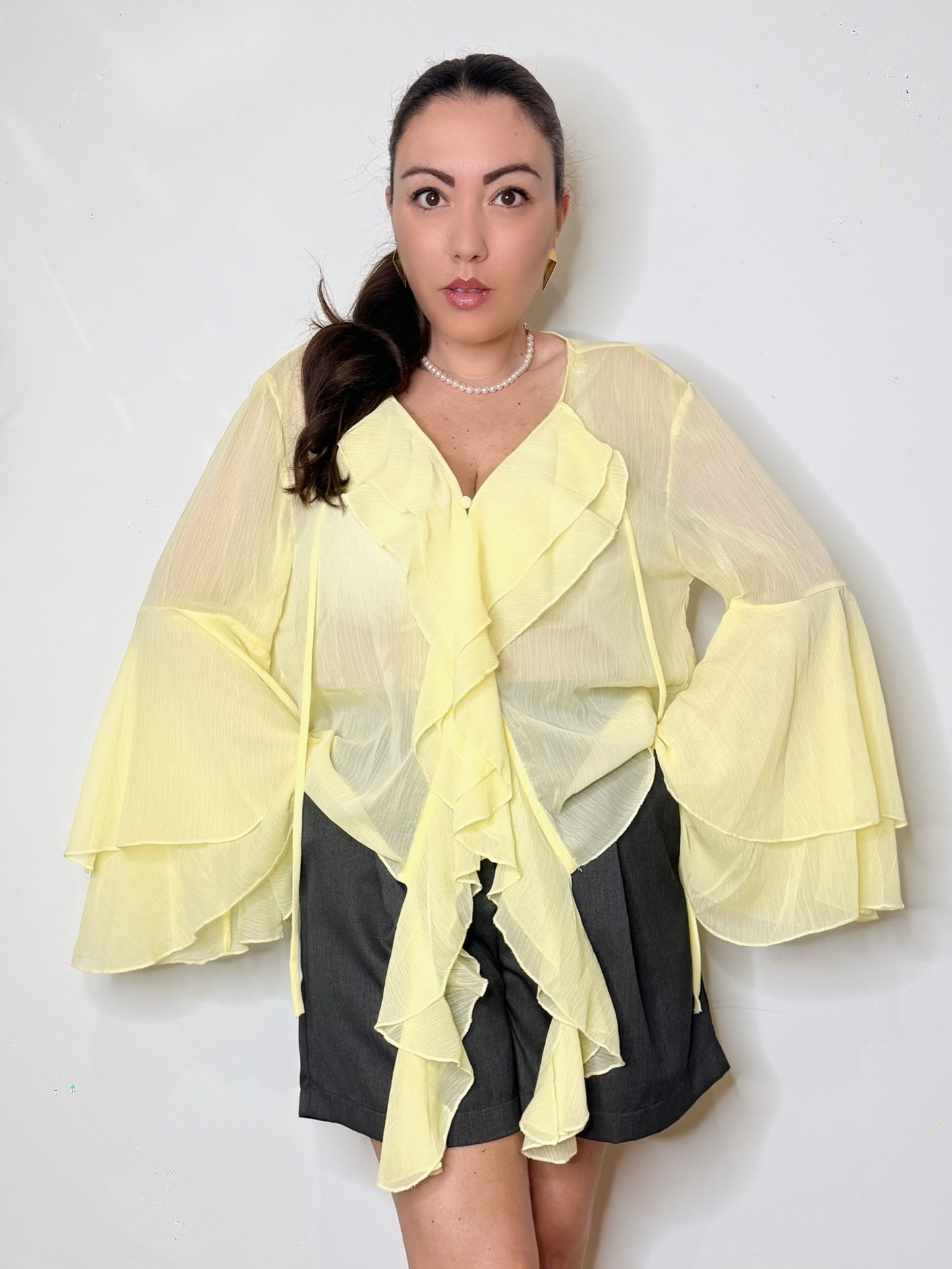 Blusa in georgette con volant