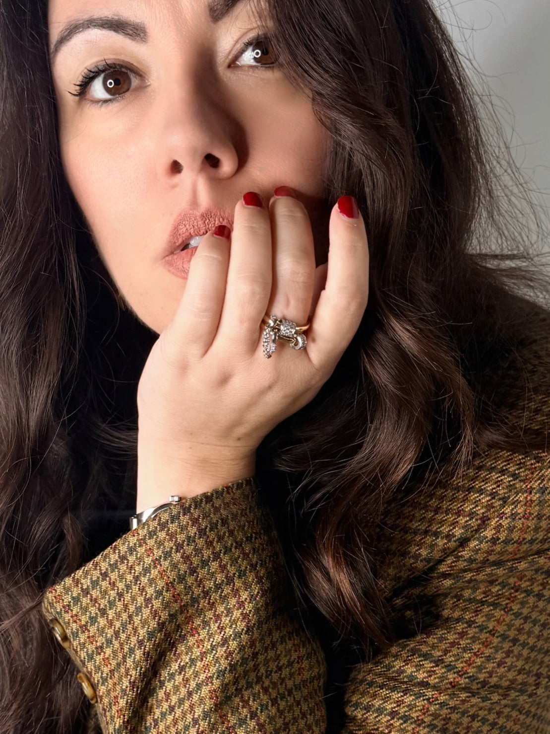 Anello doppia fascia con catena