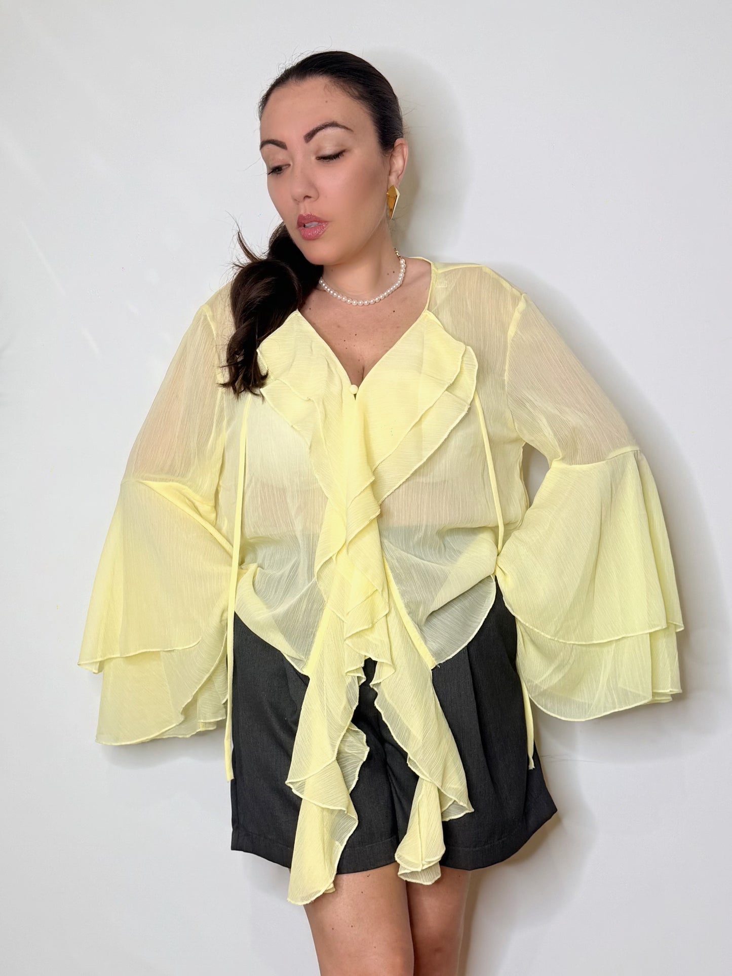 Blusa in georgette con volant