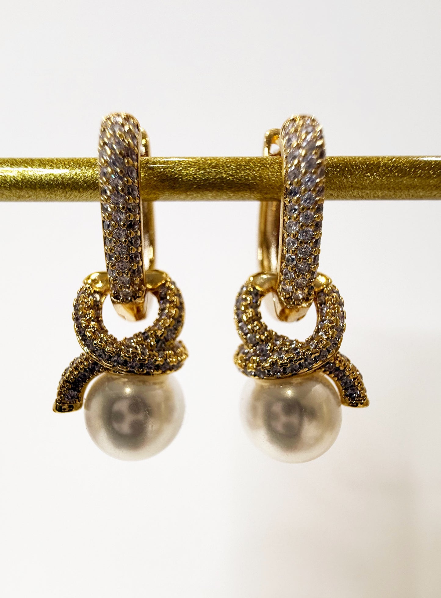 Orecchini strass e perla gold