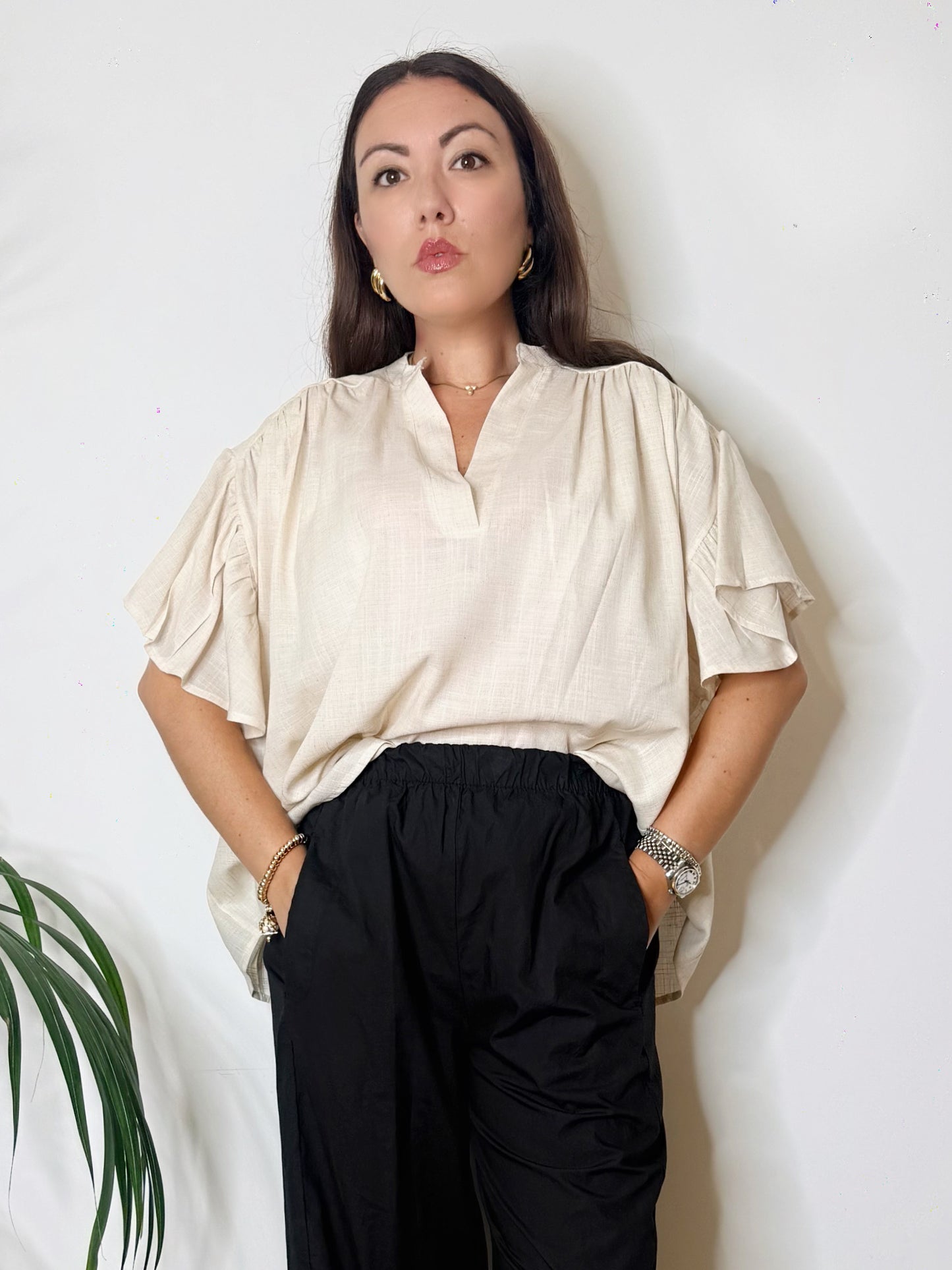Blusa in misto lino con maniche a farfalla