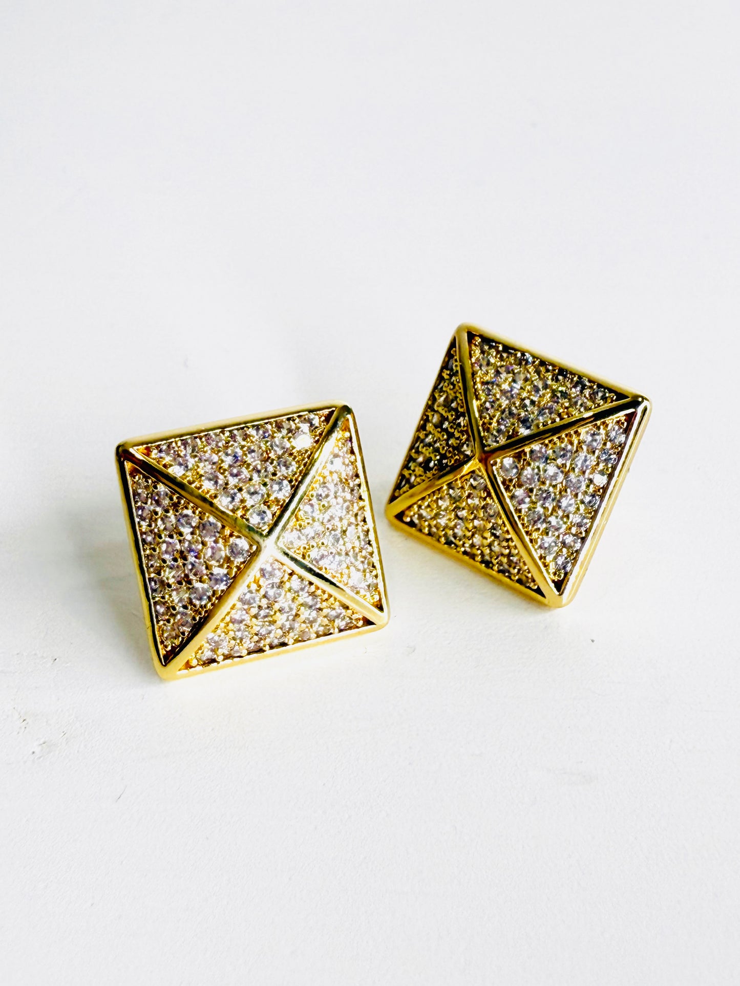 Orecchini geometrici con strass