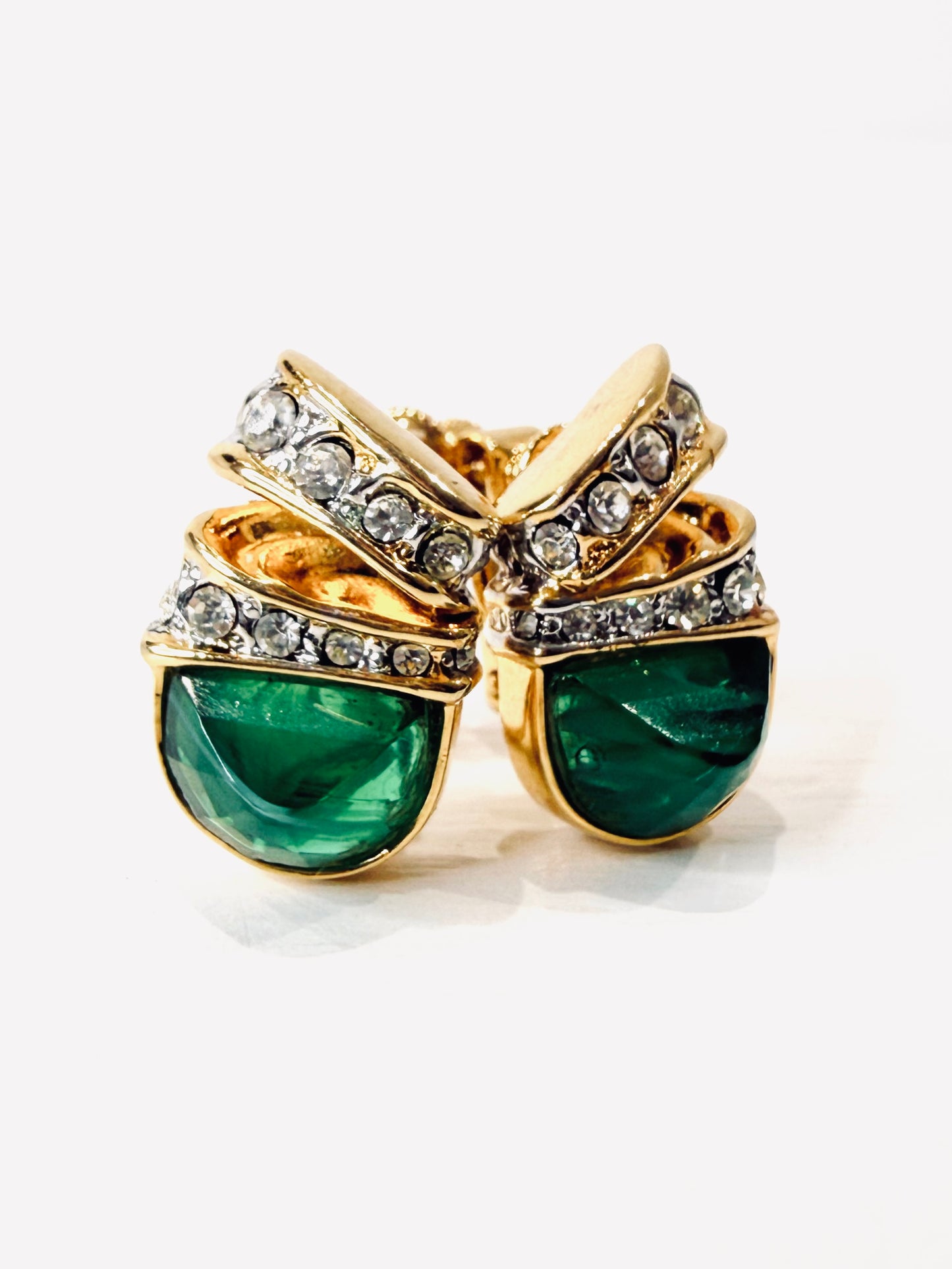 Orecchini vintage con gemma verde