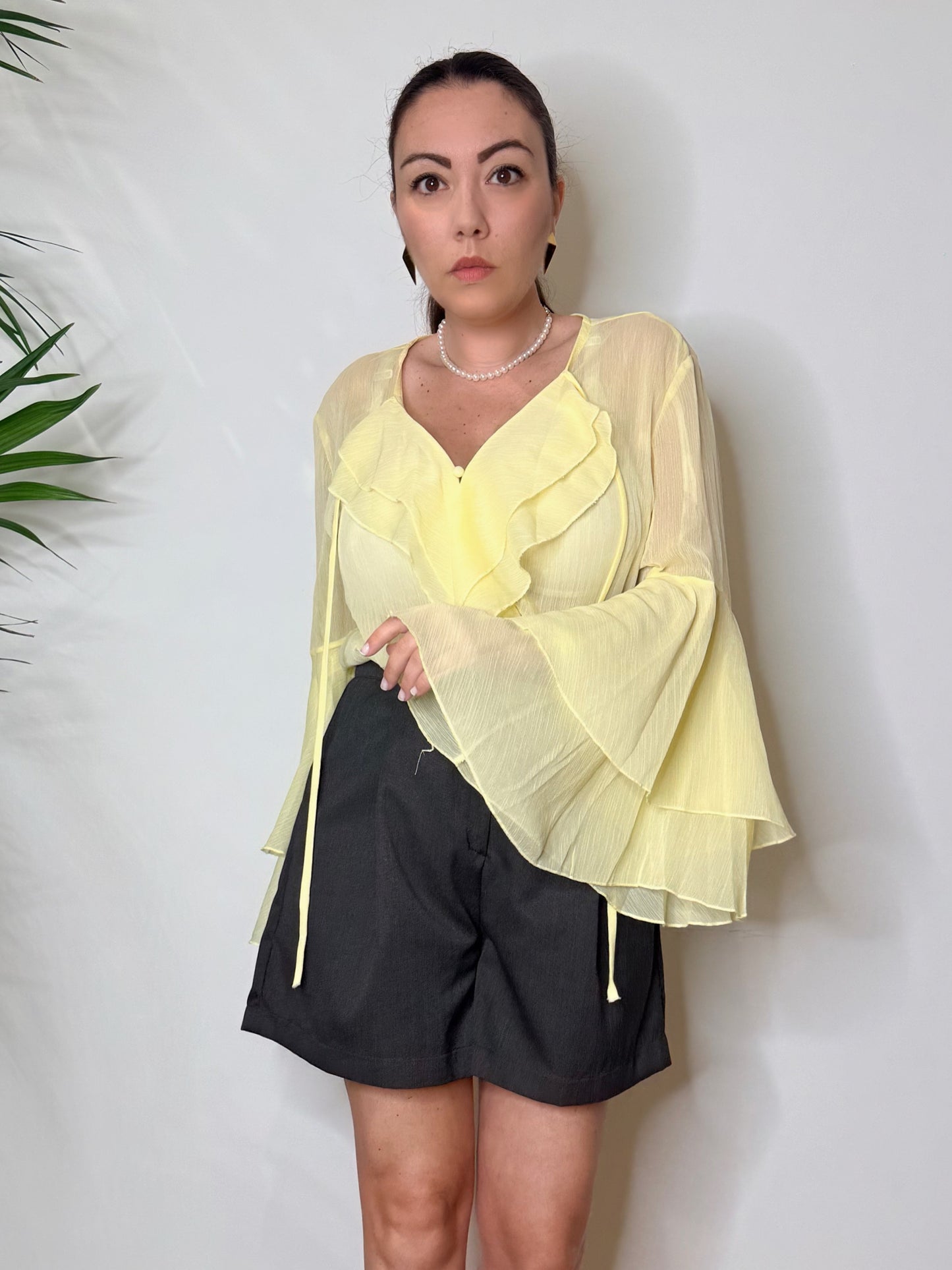 Blusa in georgette con volant