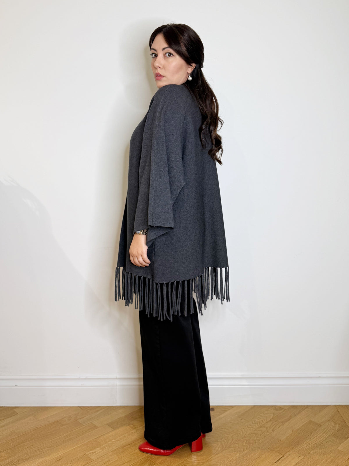 Cardigan con frange grigio