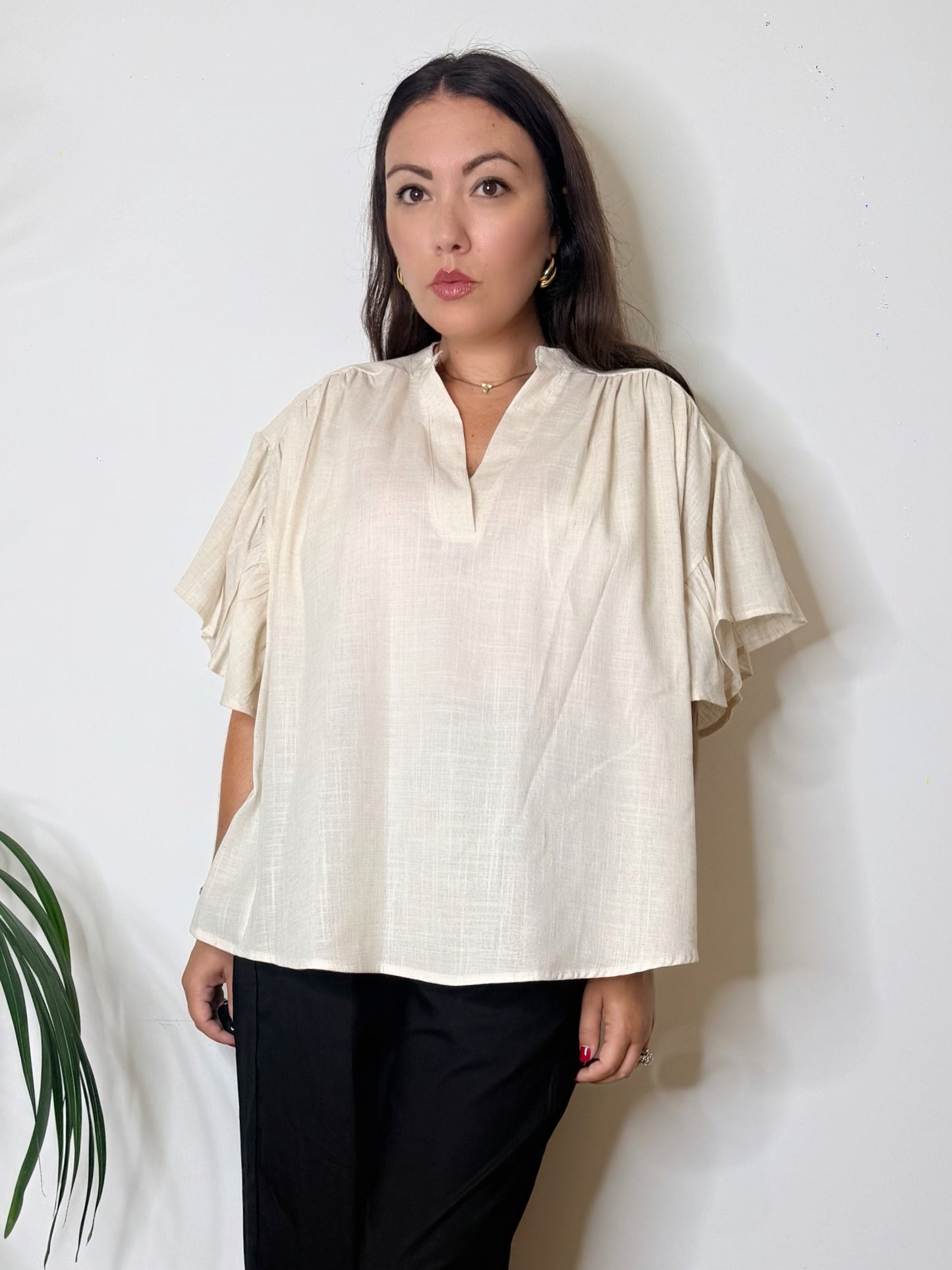 Blusa in misto lino con maniche a farfalla