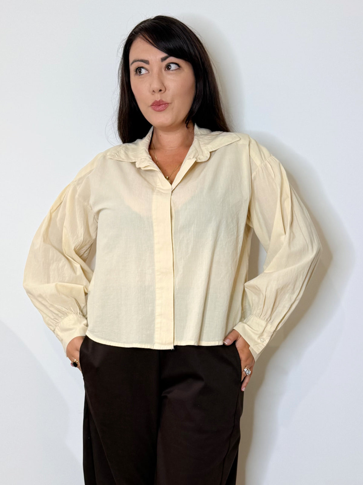 Scamicia svasata 100% cotone crema