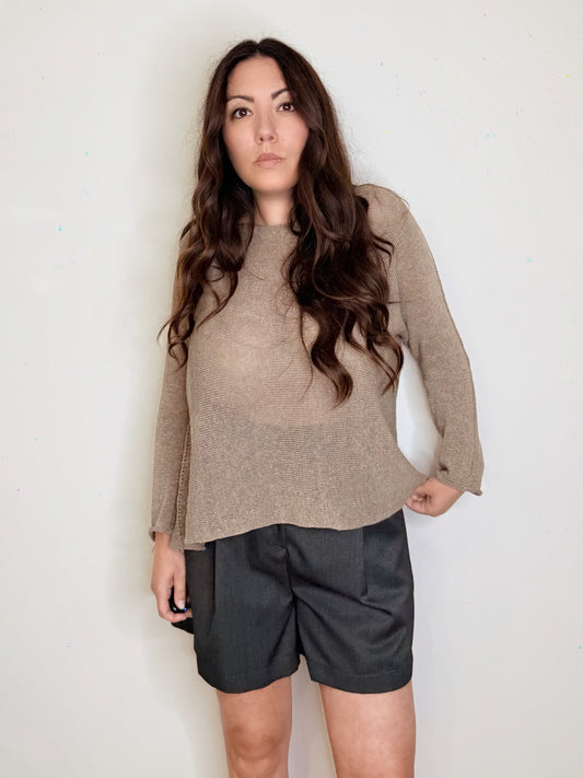 Maglia asimmetrica in cotone tortora