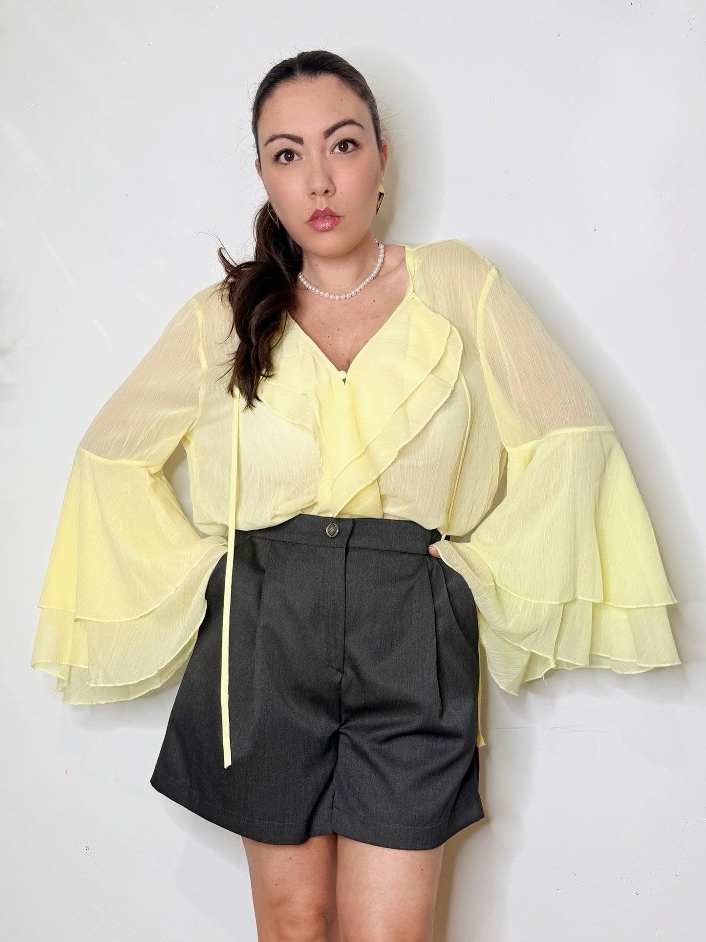 Blusa in georgette con volant